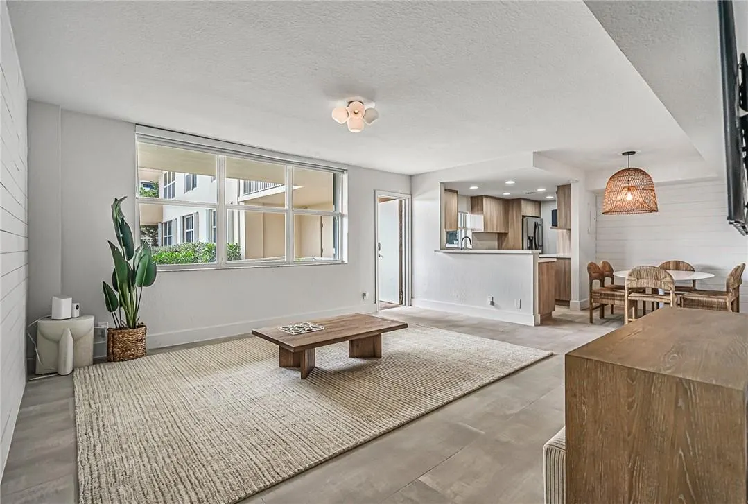 5200 N Ocean Blvd, #109