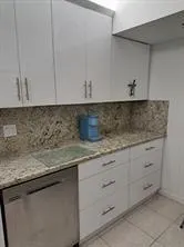 3850 Washington St, #810