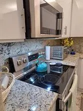3850 Washington St, #810