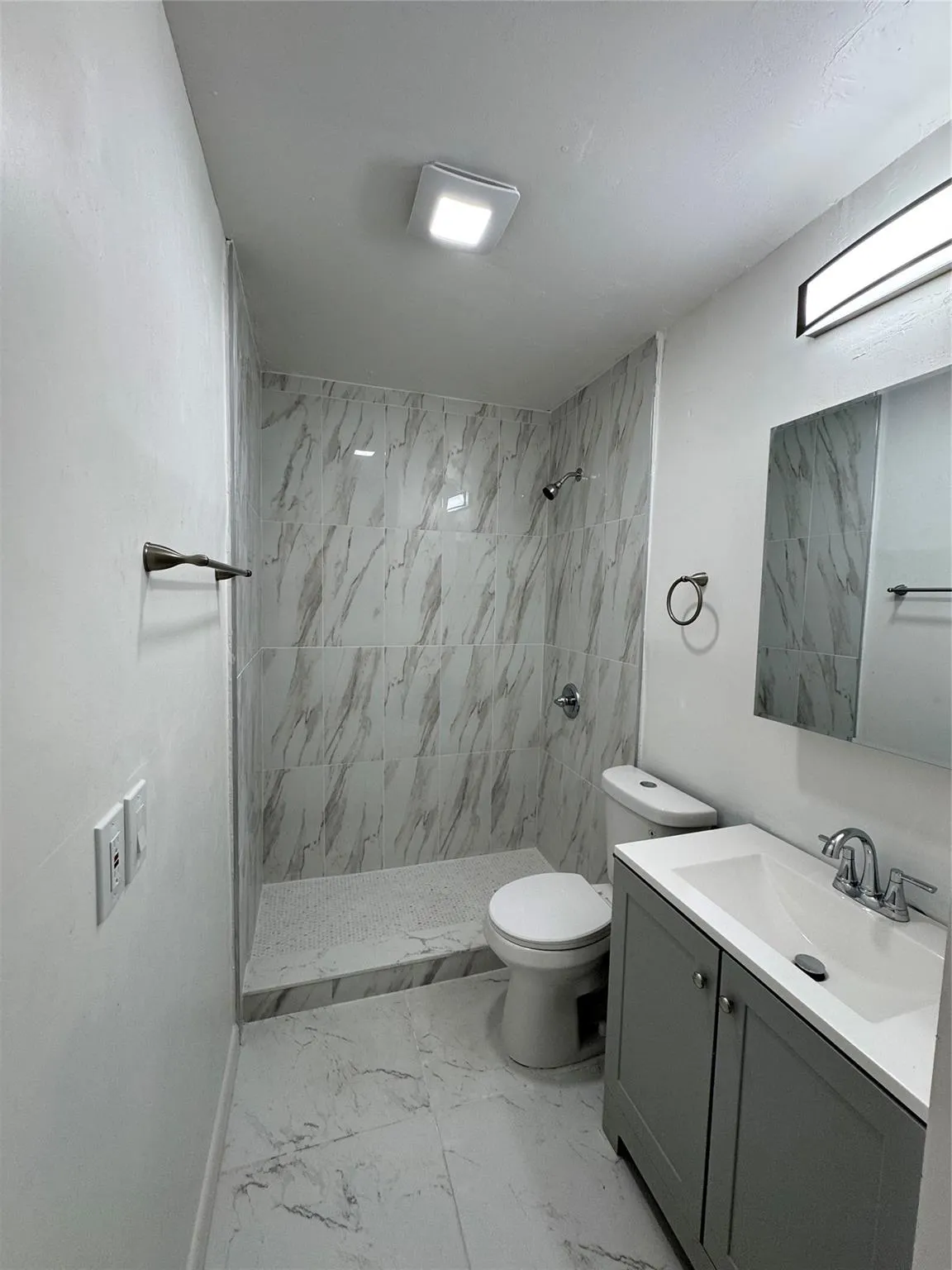 1017 N E St, #2