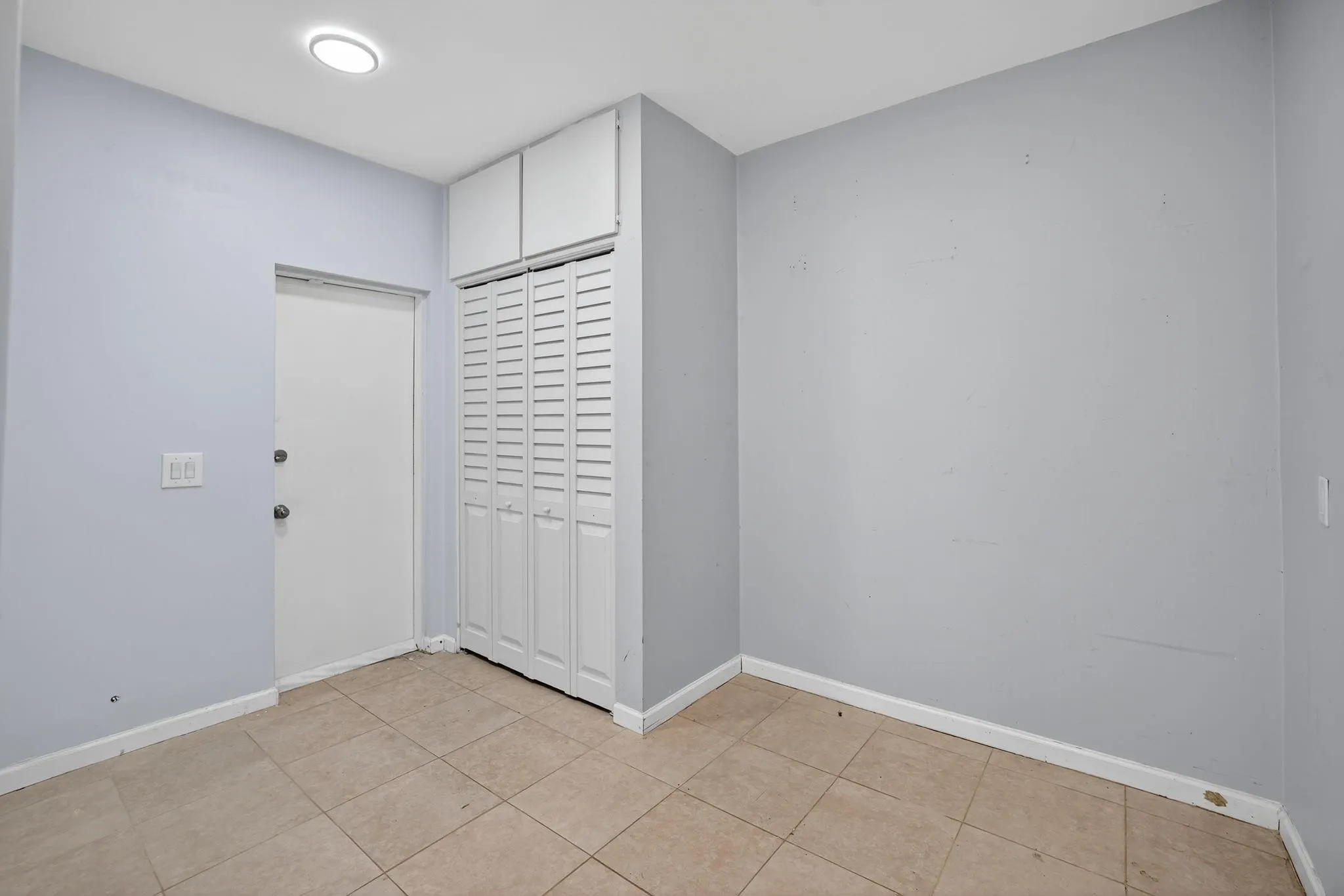 625 NE 10th Ave, #3