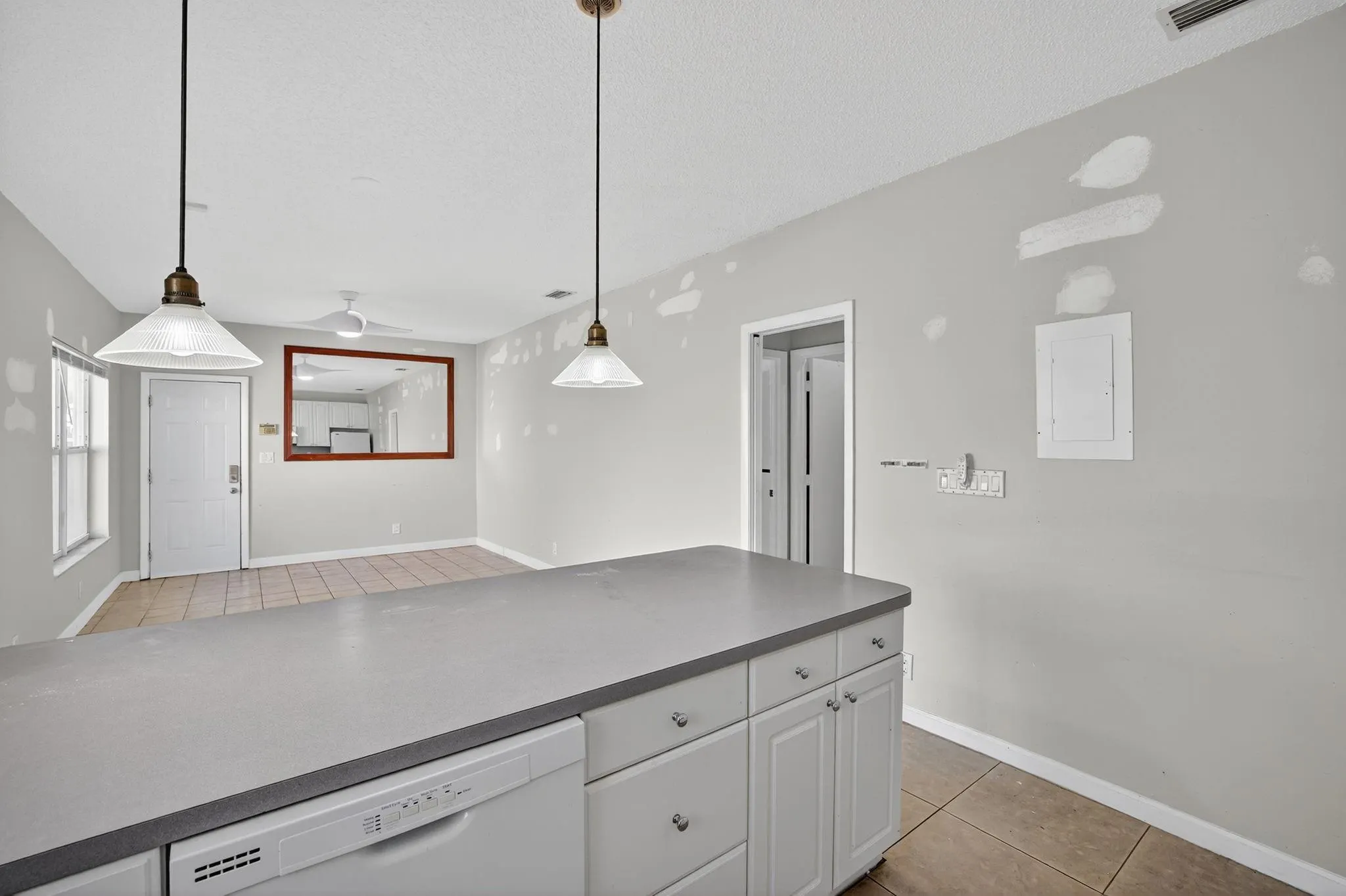 625 NE 10th Ave, #3