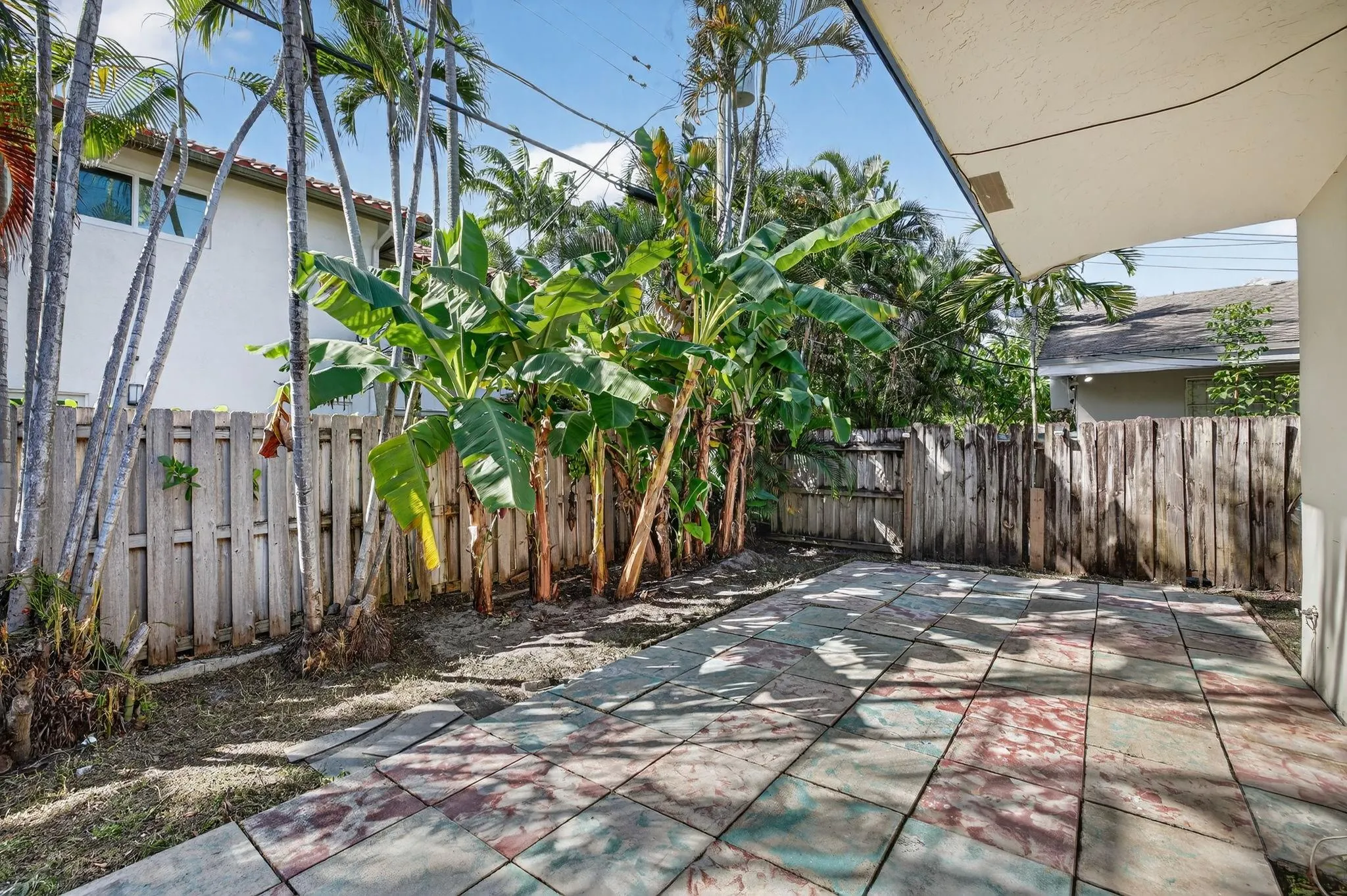 625 NE 10th Ave, #3