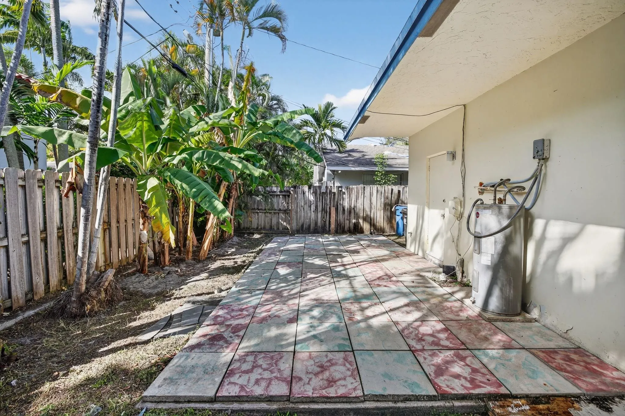 625 NE 10th Ave, #3
