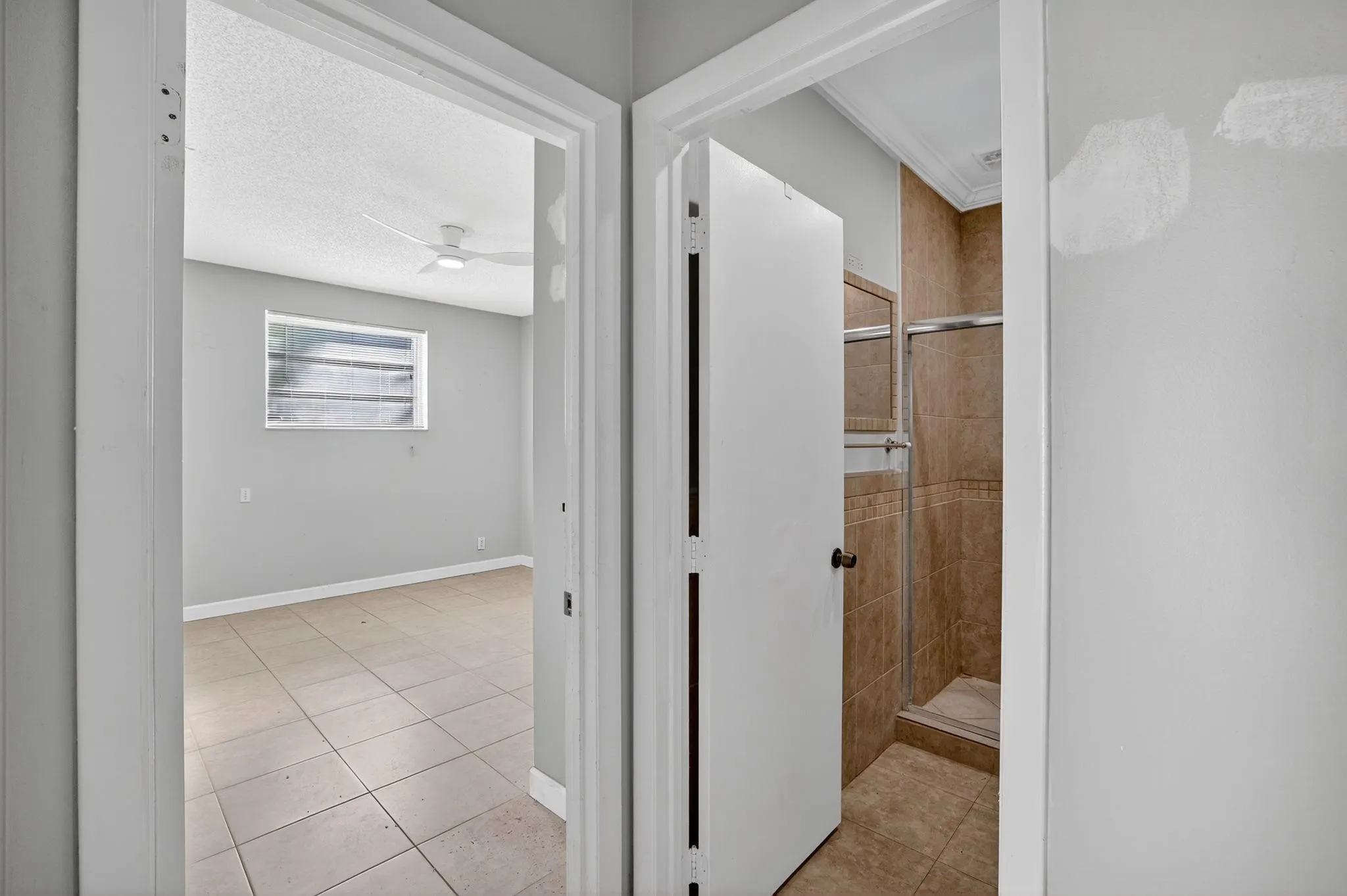 625 NE 10th Ave, #3