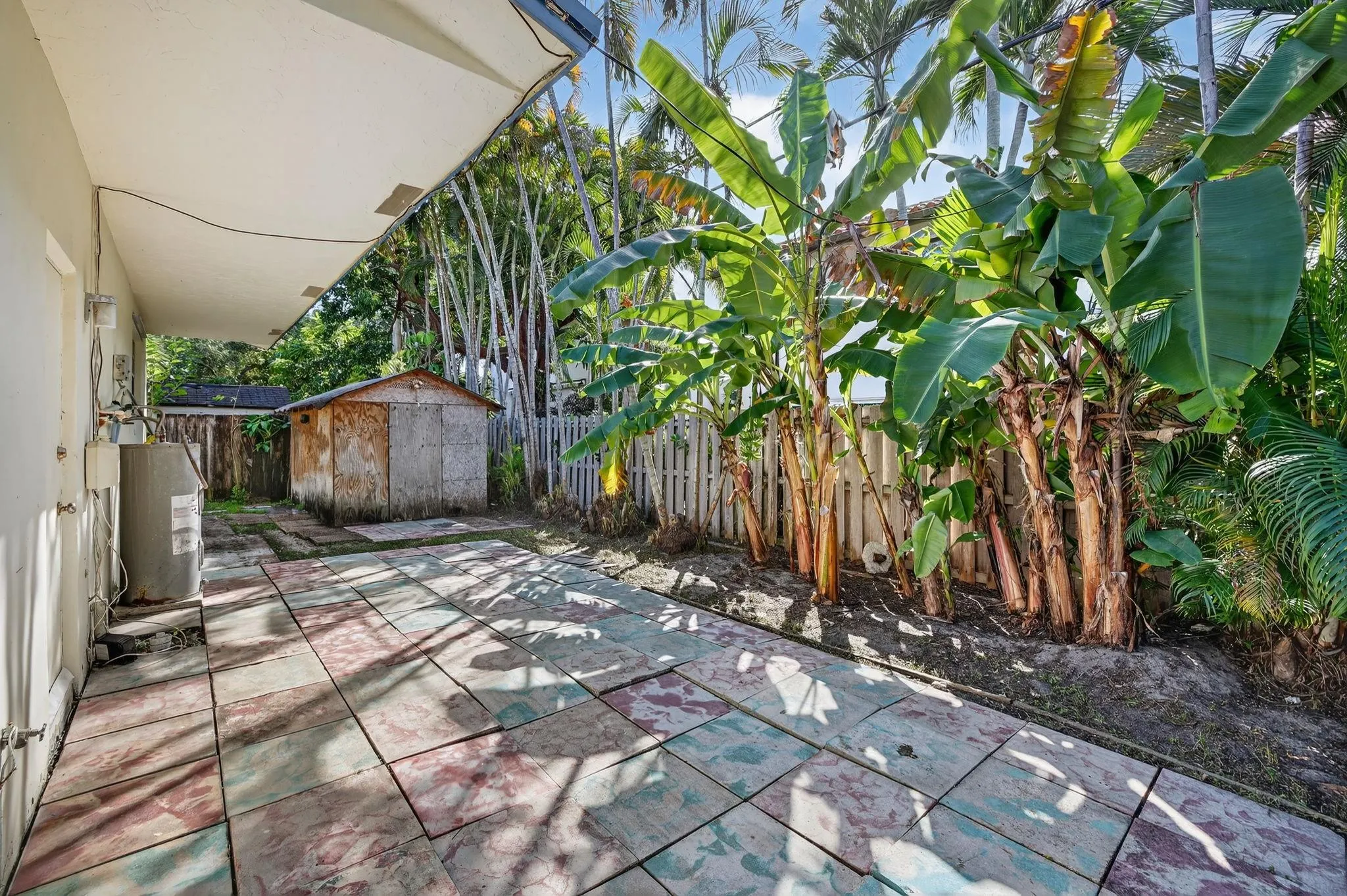 625 NE 10th Ave, #3