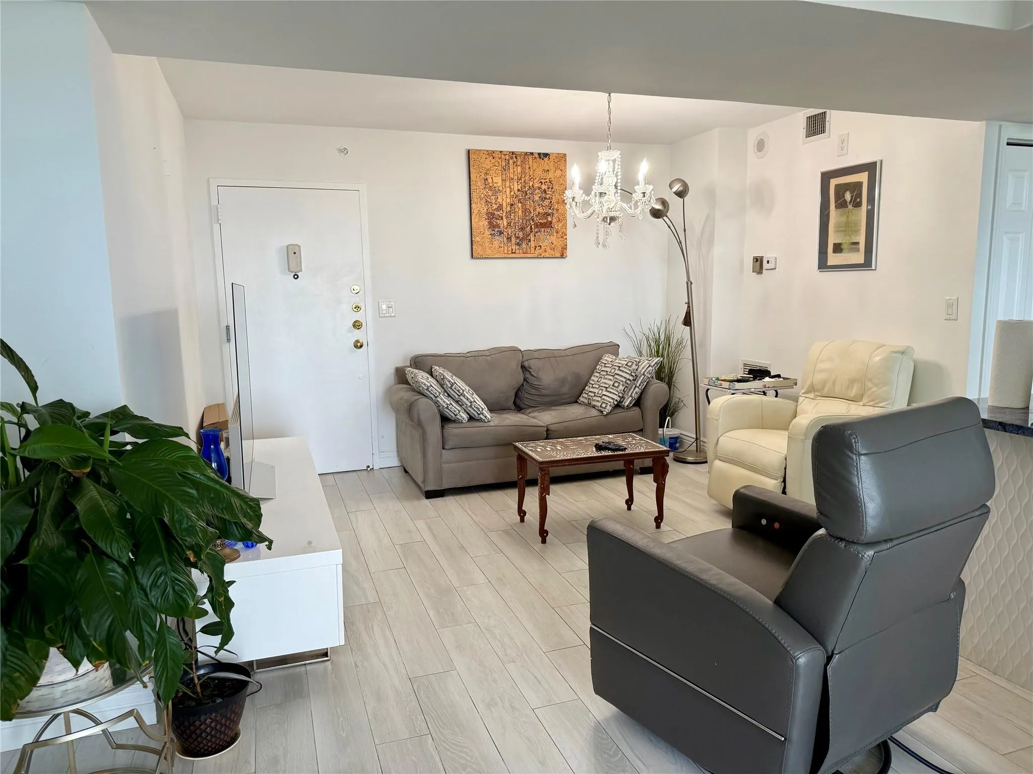 101 Briny Ave, #1107