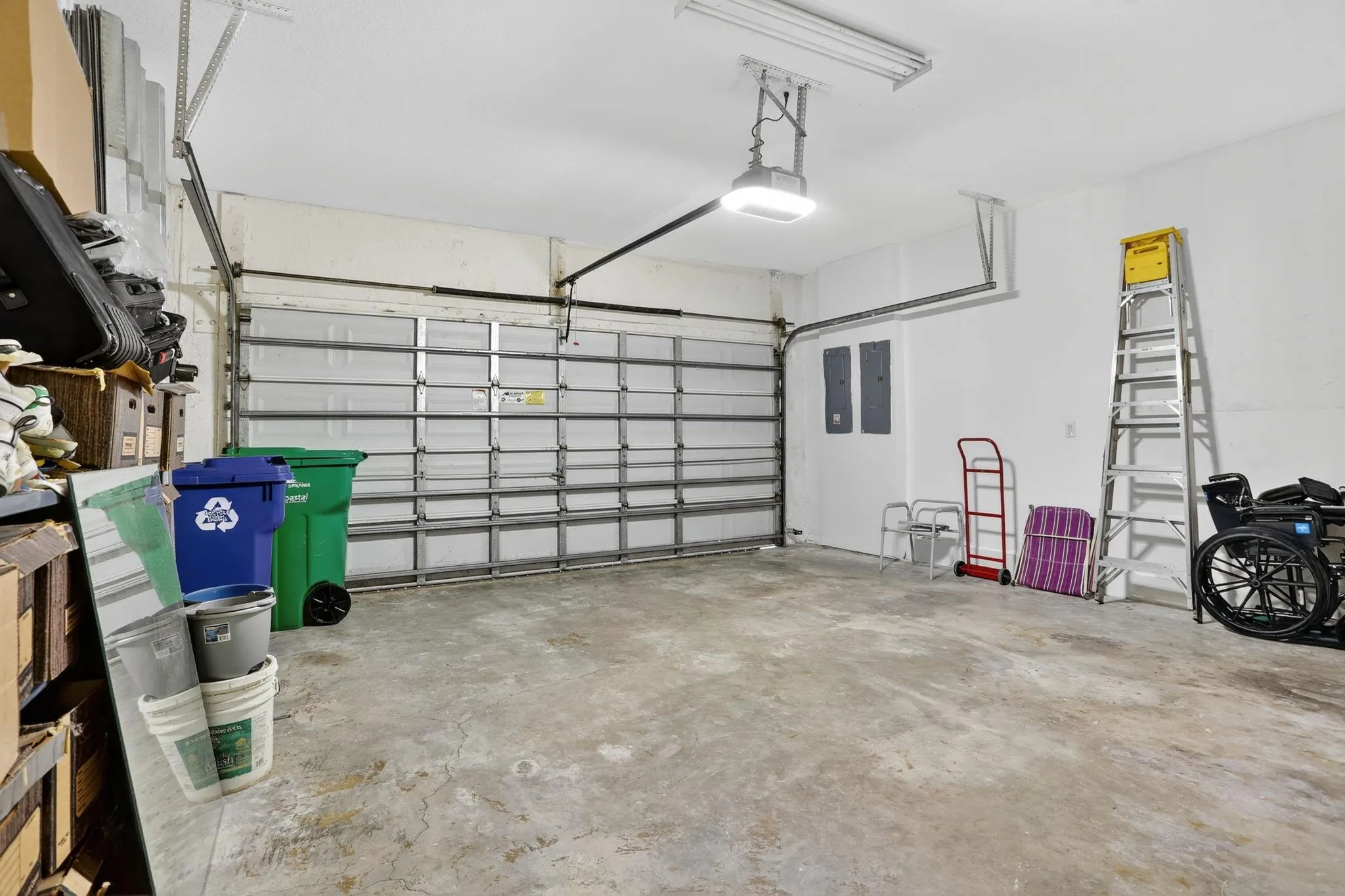 5859 NW 125th Ter