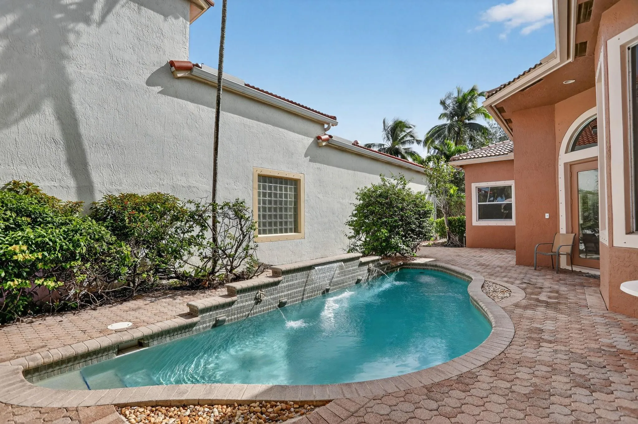 5859 NW 125th Ter