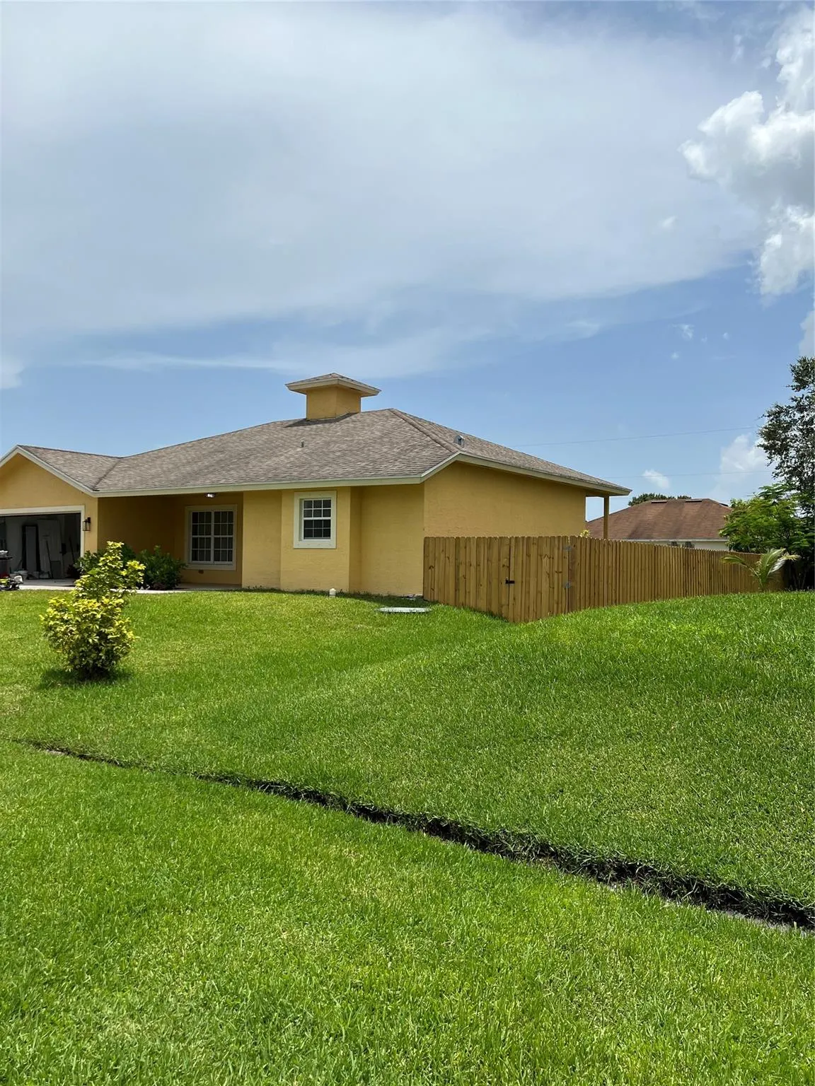 120 SW Grimaldo Ter