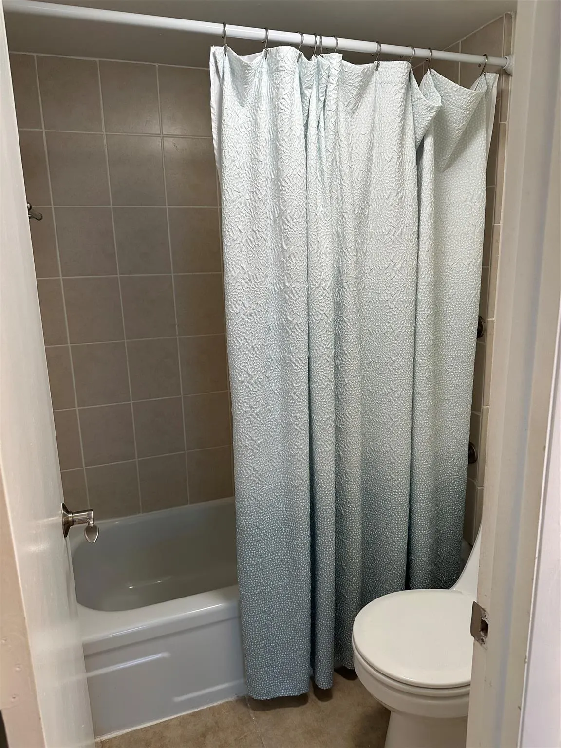 1900 S Ocean Blvd, #7J