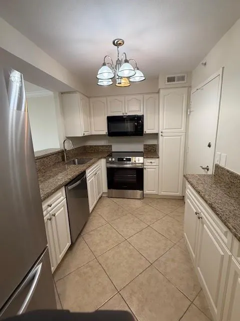 1900 S Ocean Blvd, #7J