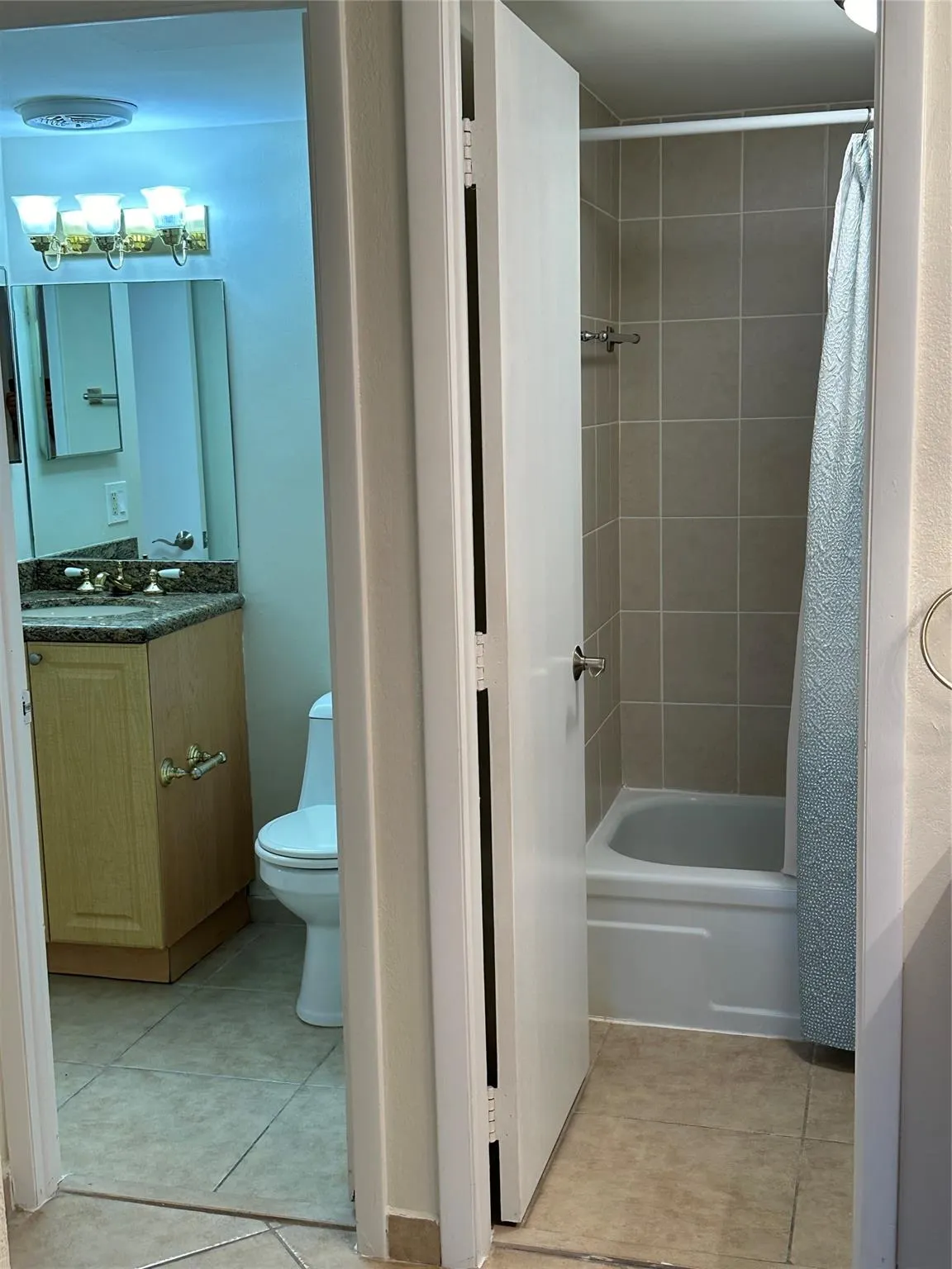 1900 S Ocean Blvd, #7J