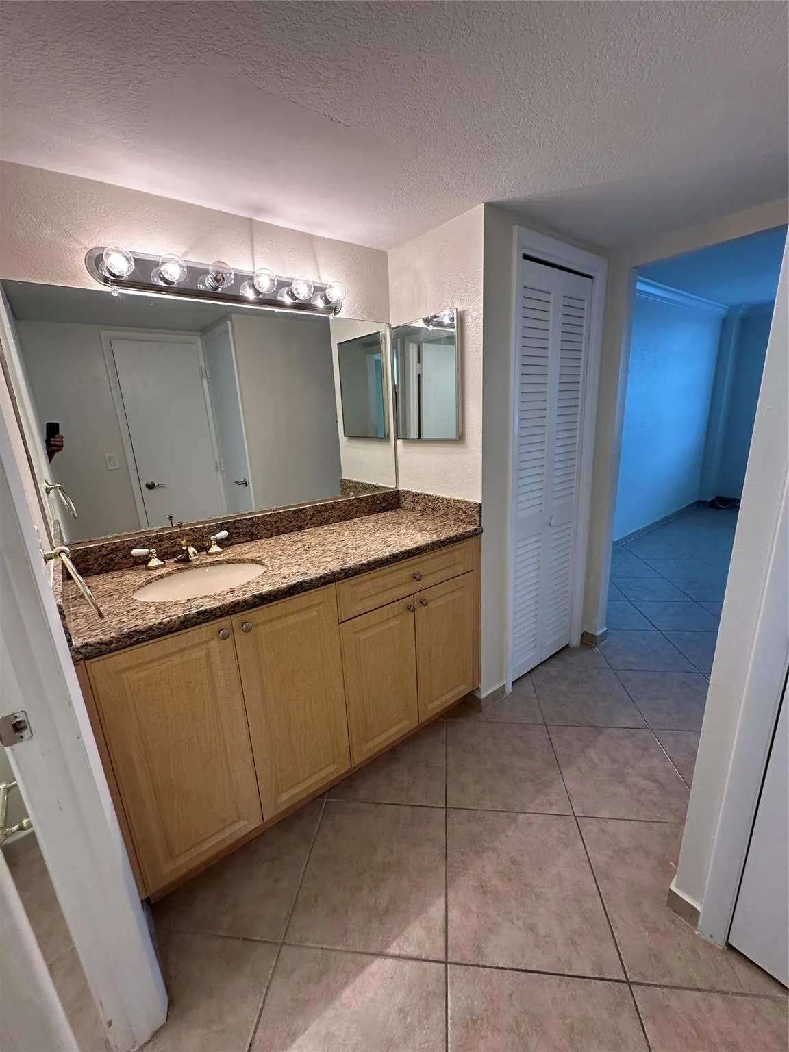 1900 S Ocean Blvd, #7J