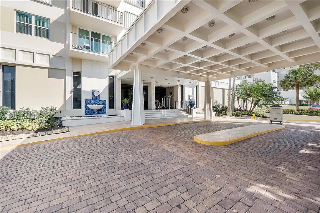1900 S Ocean Blvd, #7J
