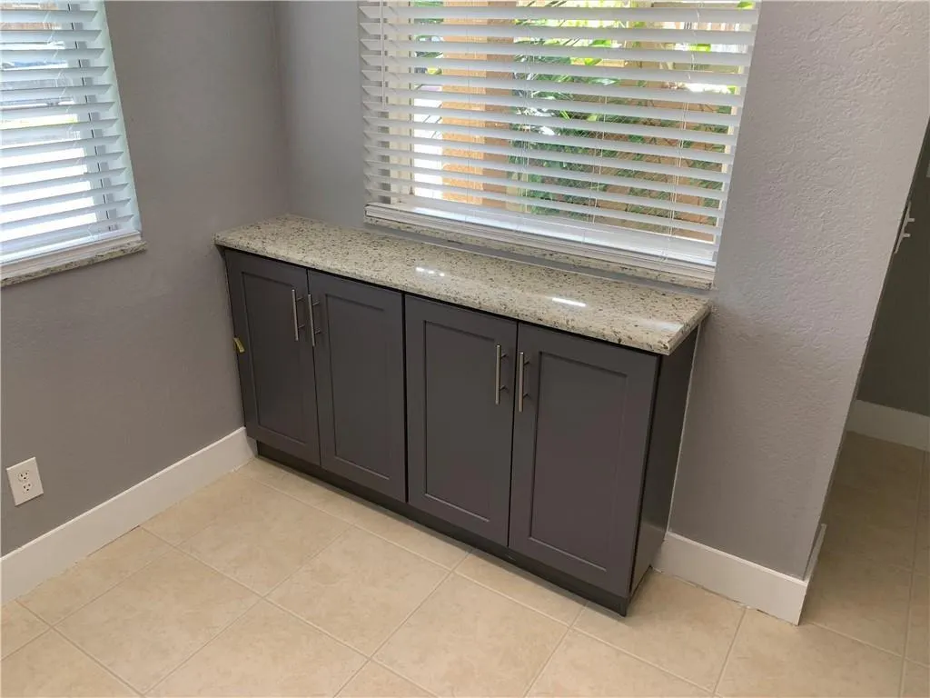 755 NW 92nd Ave