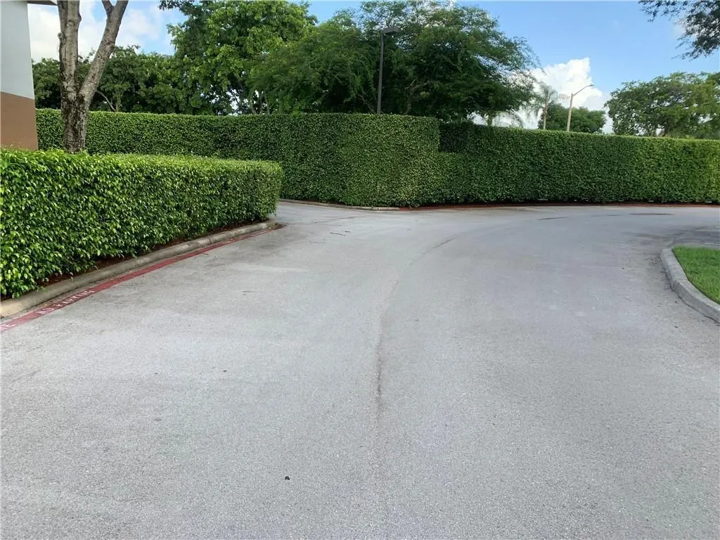 755 NW 92nd Ave