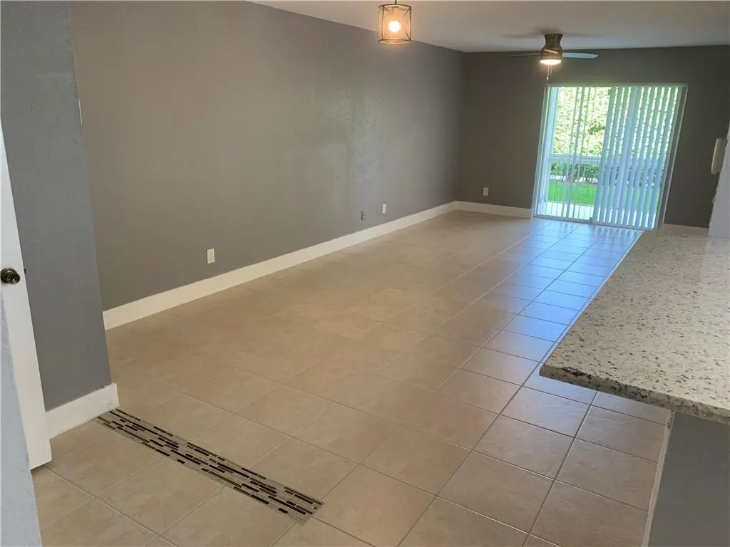 755 NW 92nd Ave