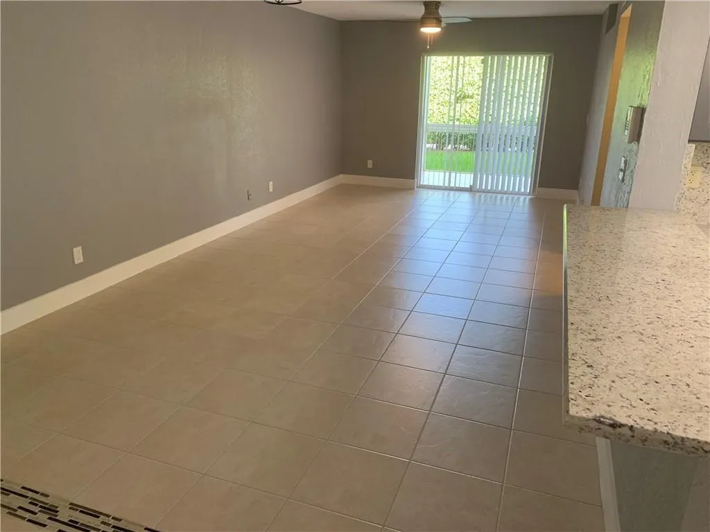 755 NW 92nd Ave