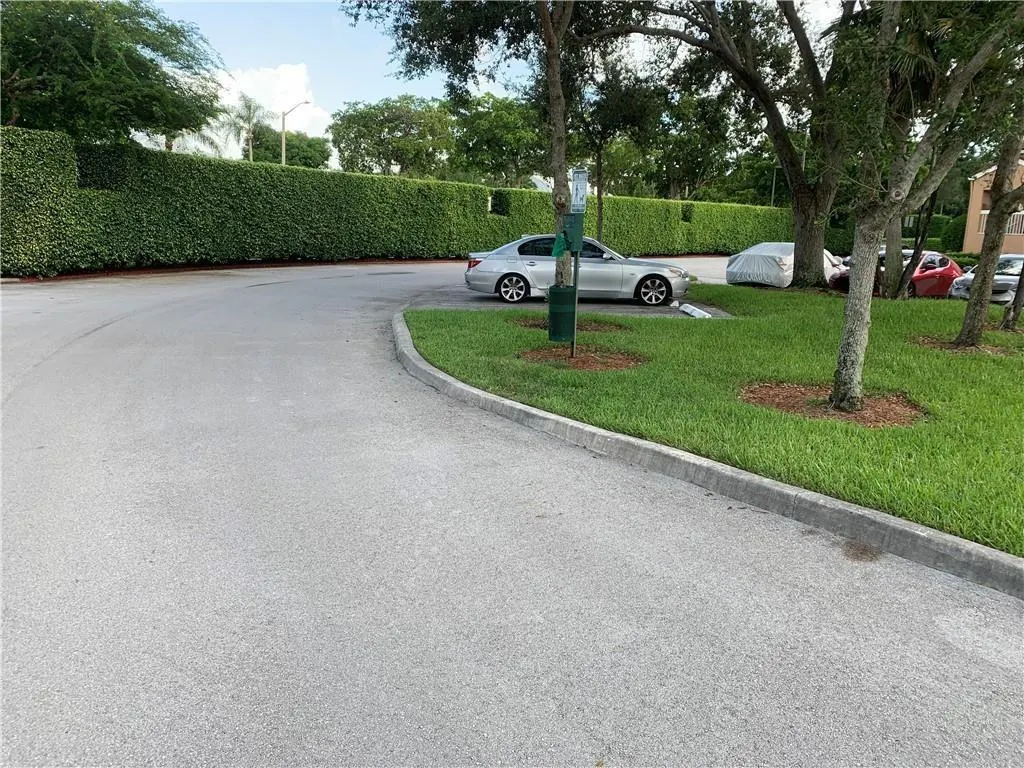 755 NW 92nd Ave