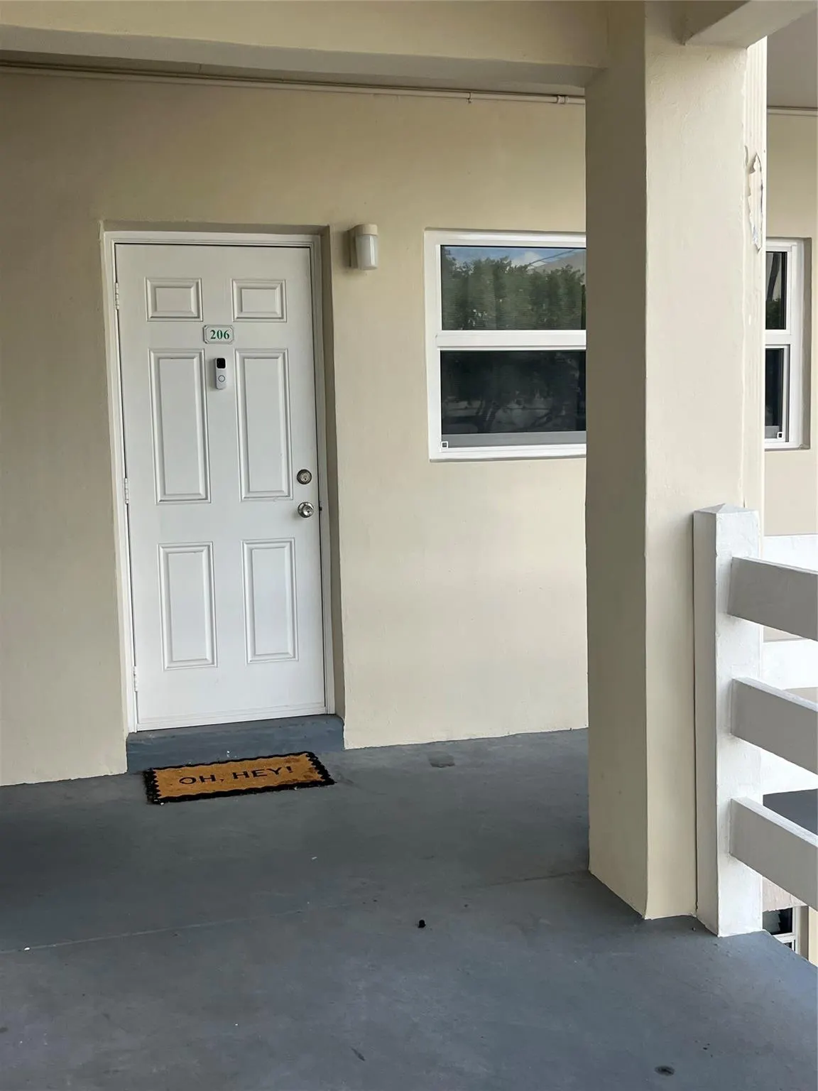 2100 Diana Dr, #206