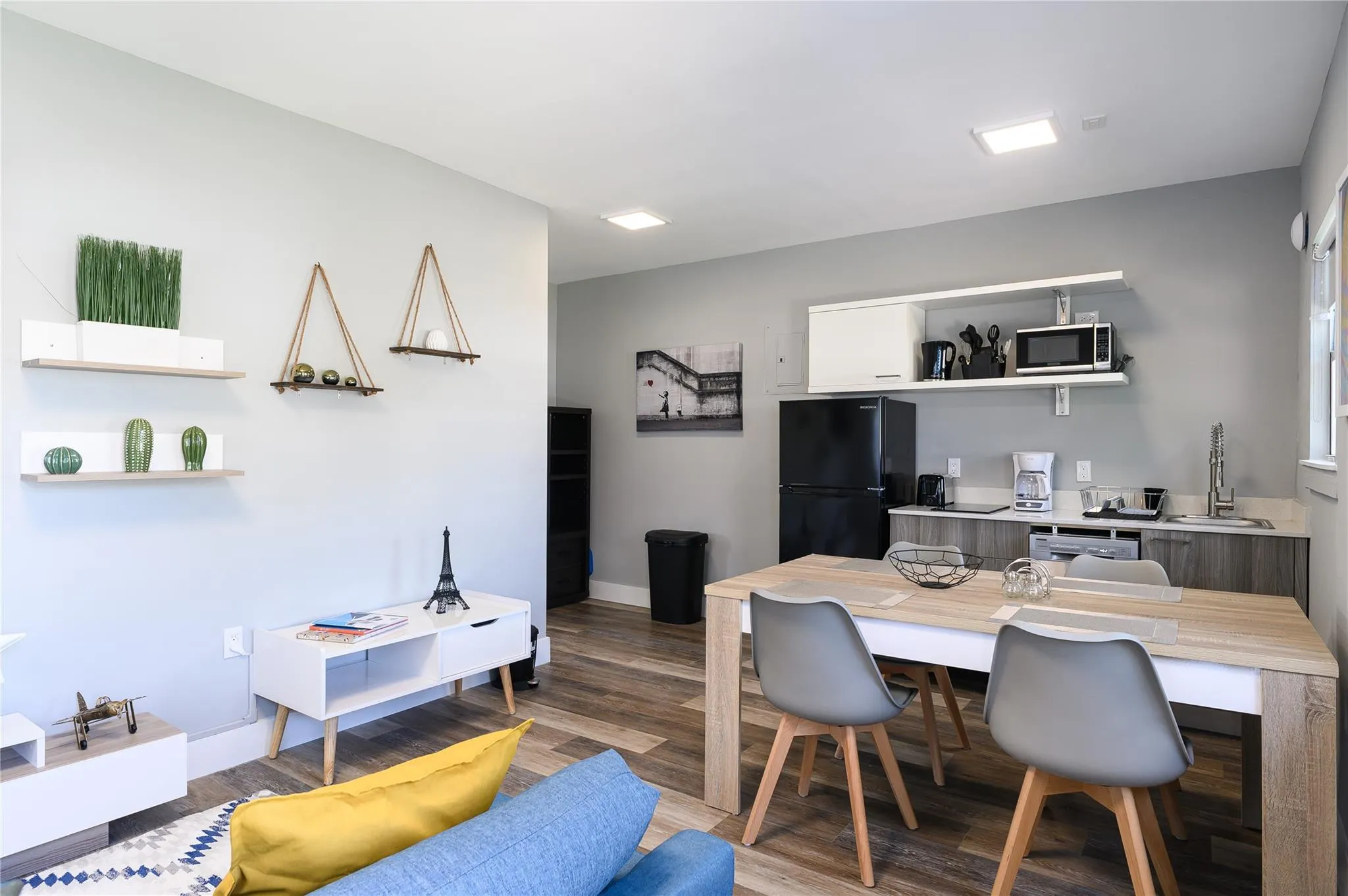 1020 N Victoria Park Rd, #26