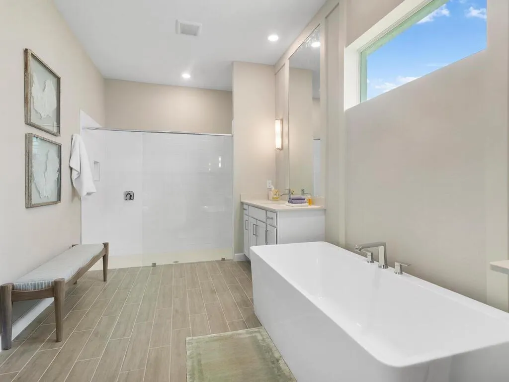987 Castaway Ct