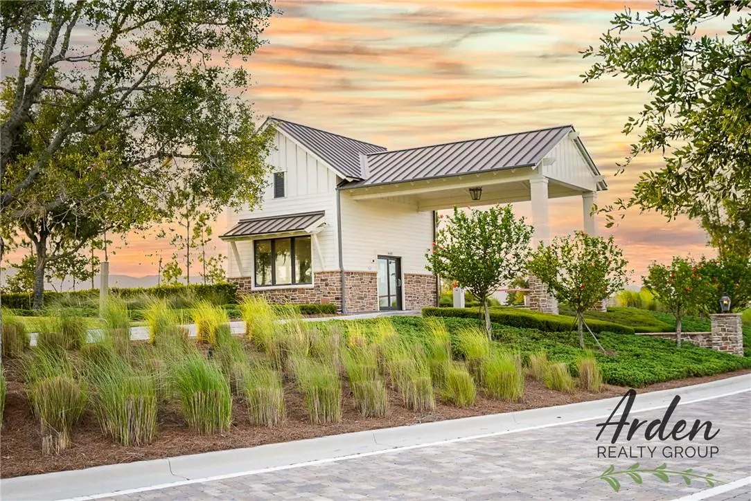 987 Castaway Ct