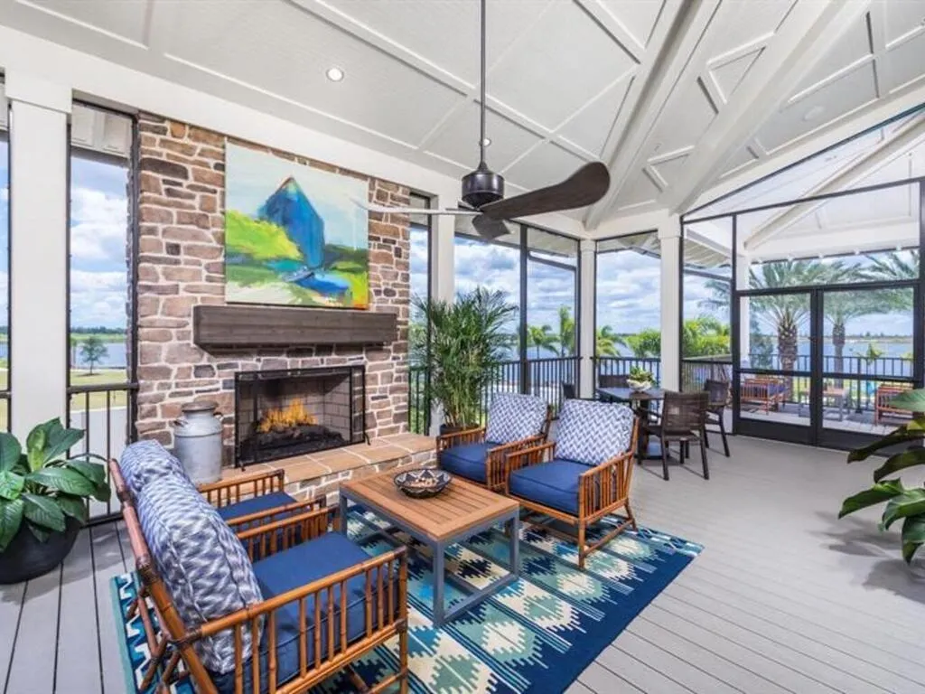 987 Castaway Ct