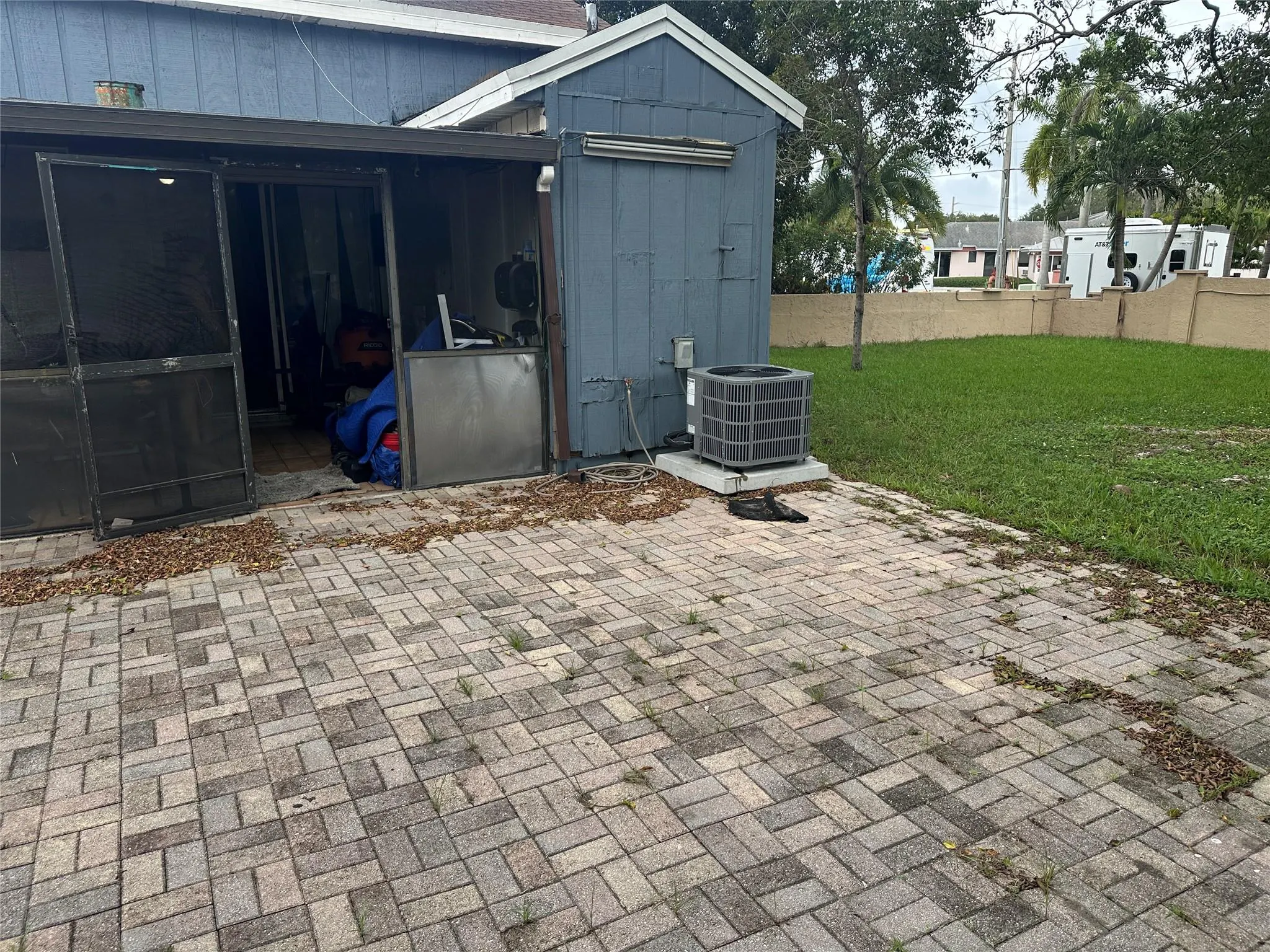 302 NW 47th St