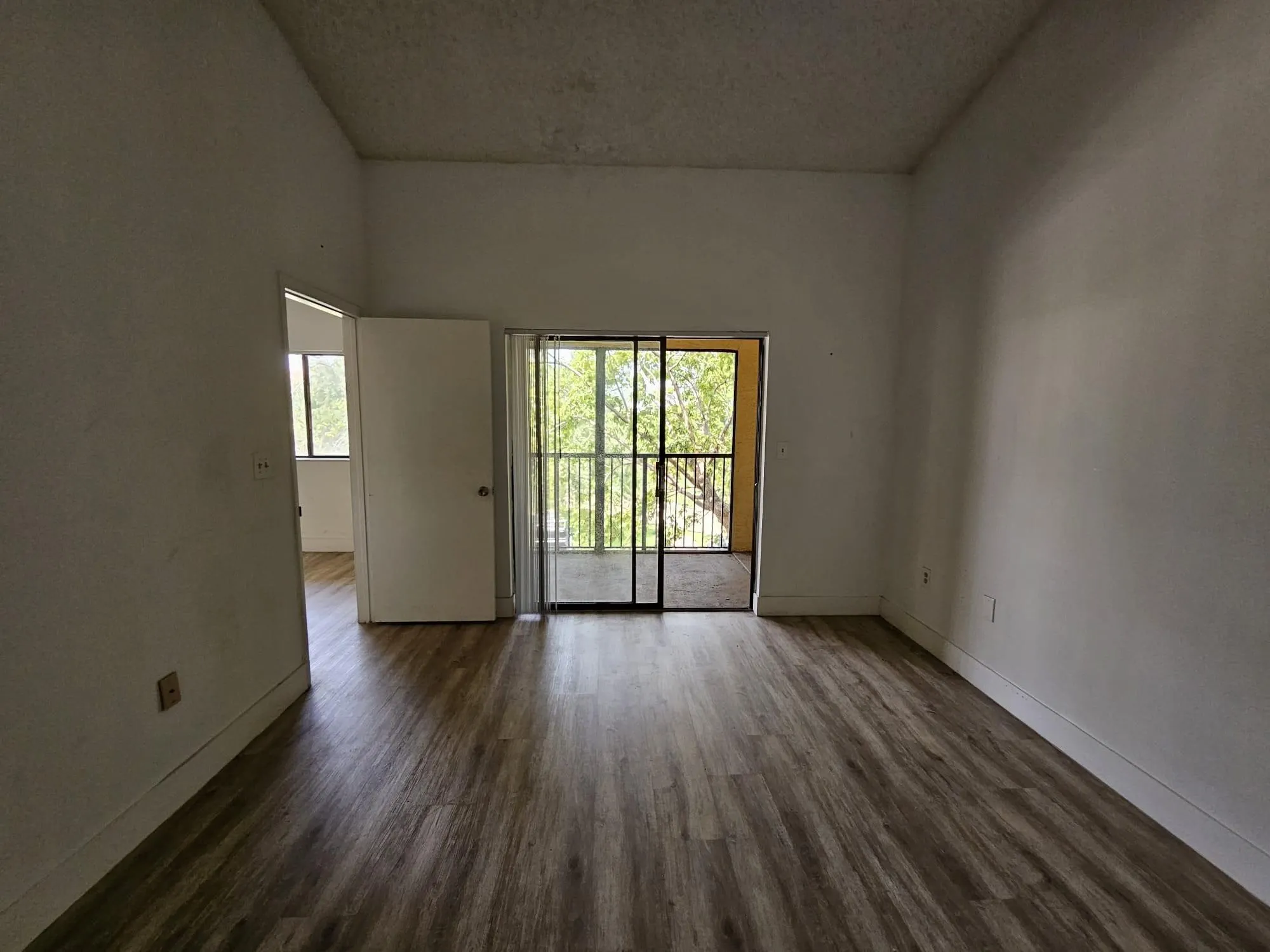 2445 SW 18th Ter, #210