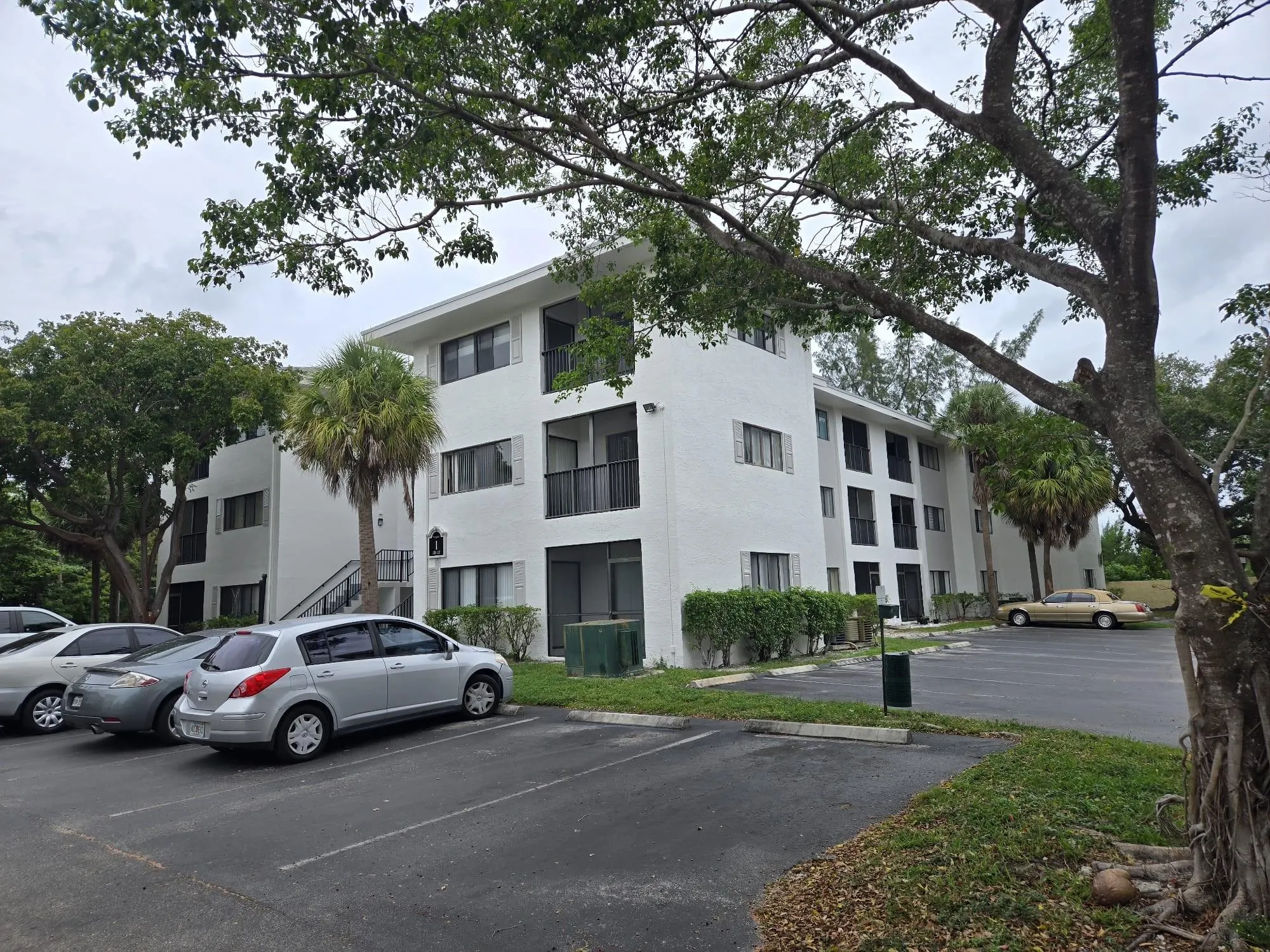 2445 SW 18th Ter, #210