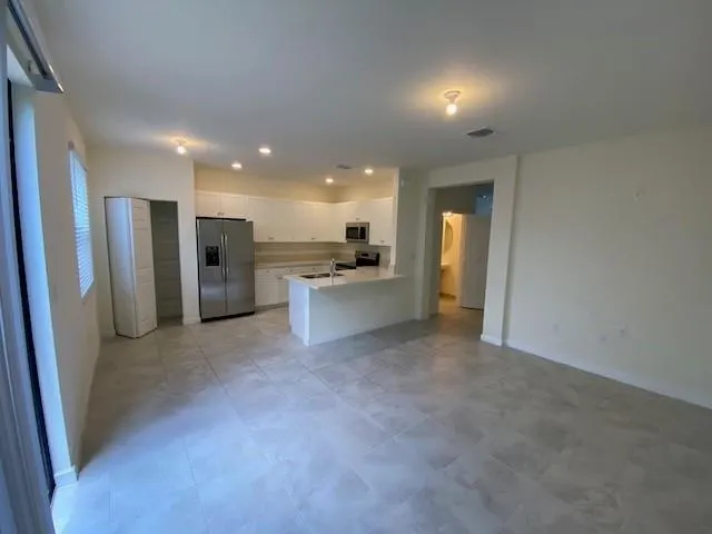 5011 Lily Way
