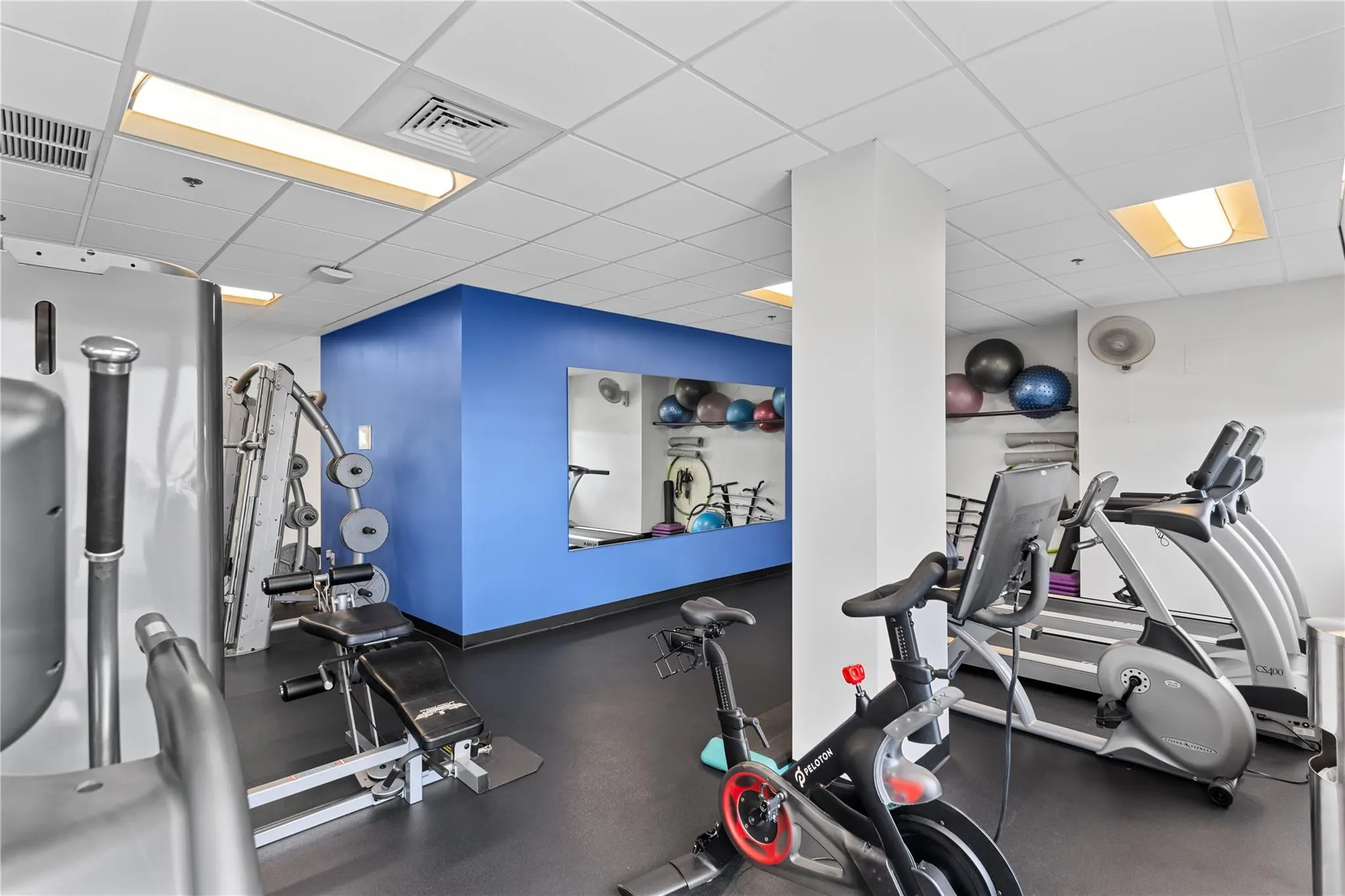 77 S Birch Rd, #5D