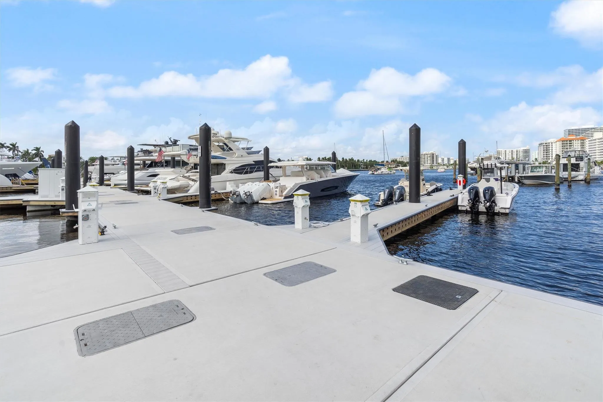 77 S Birch Rd, #5D