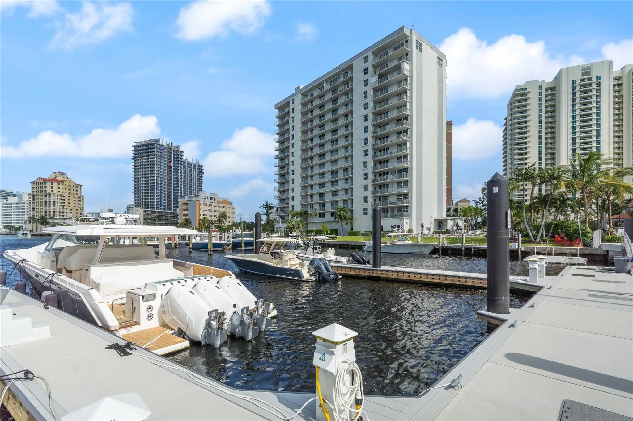 77 S Birch Rd, #5D