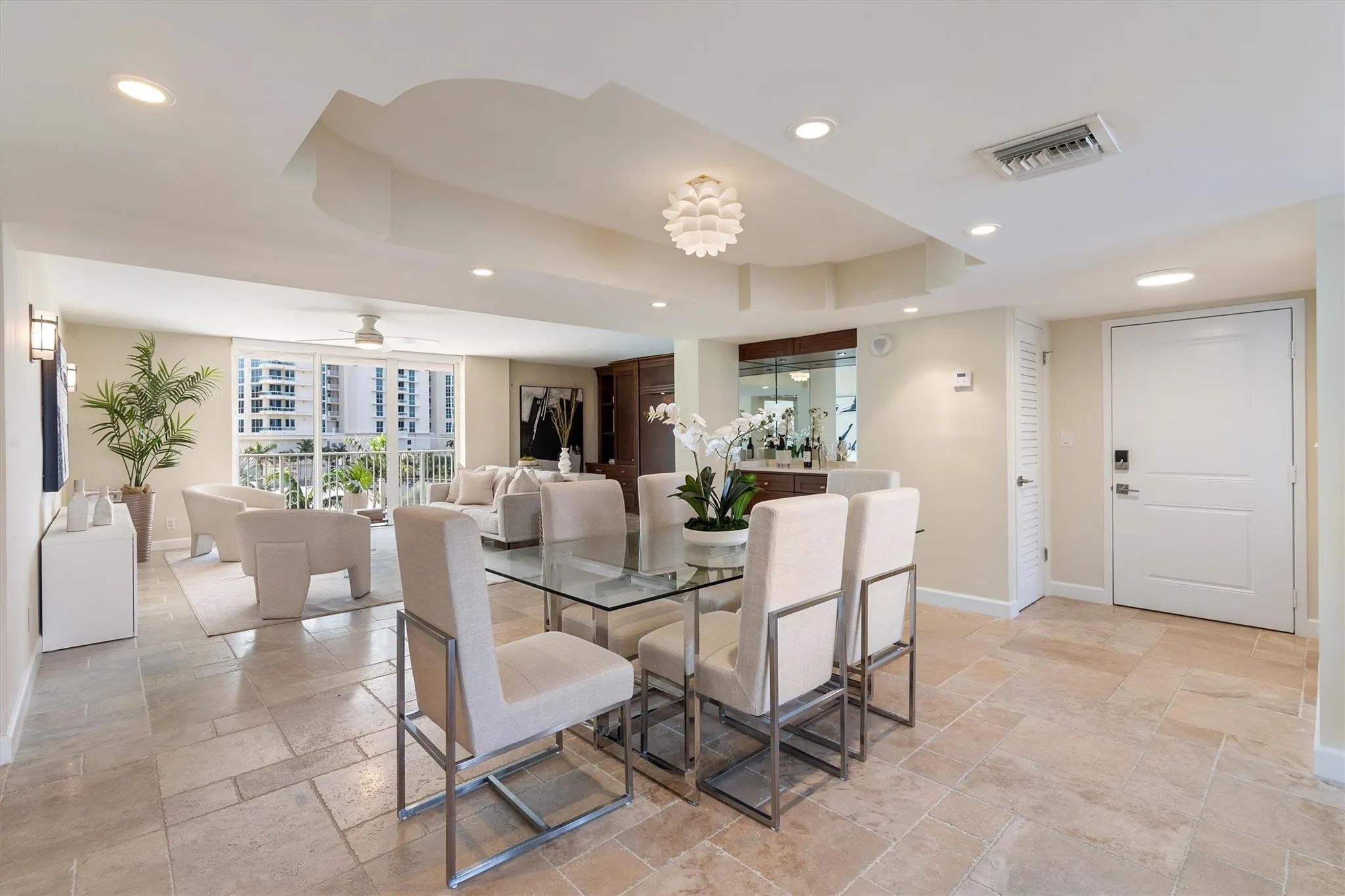 77 S Birch Rd, #5D
