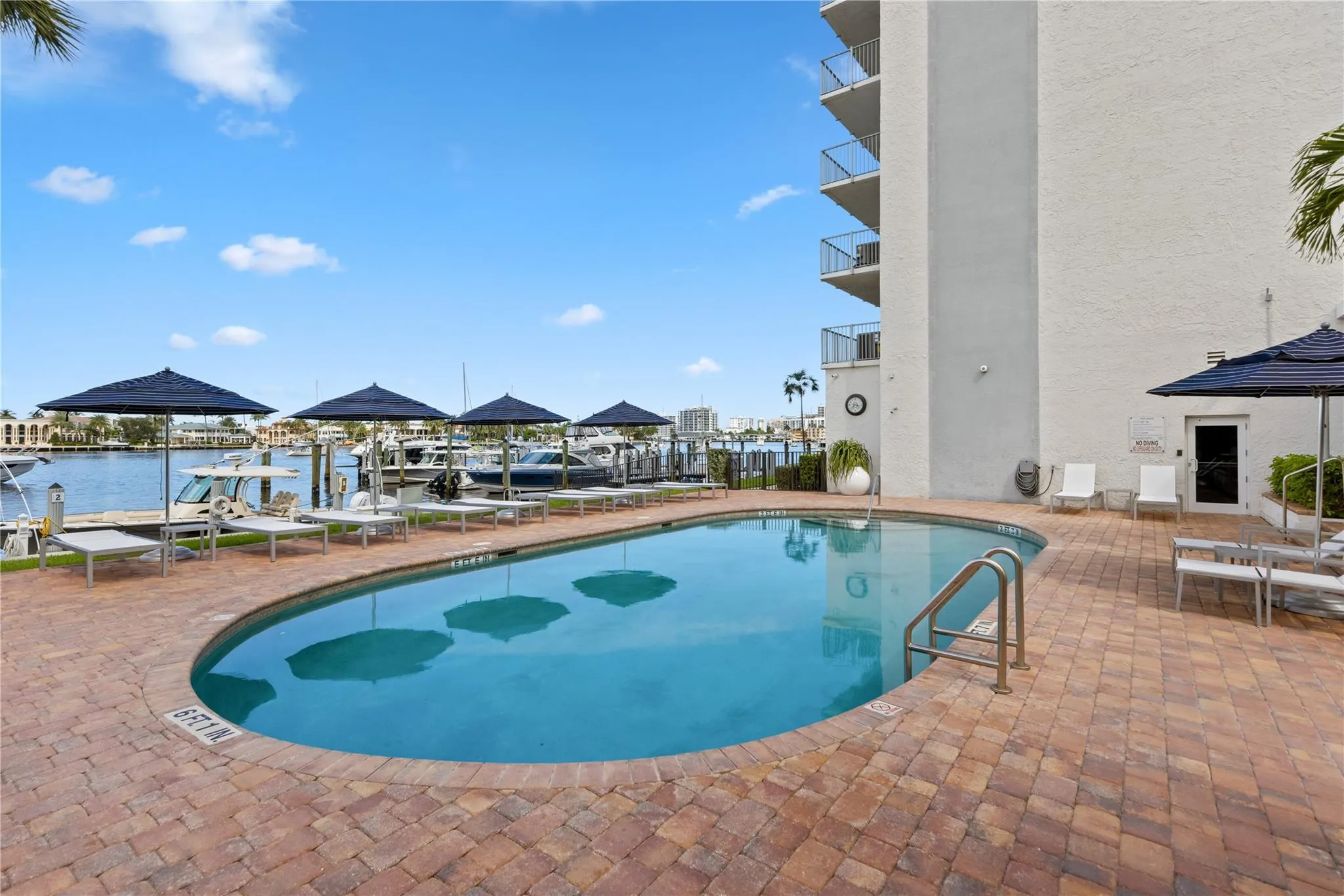 77 S Birch Rd, #5D
