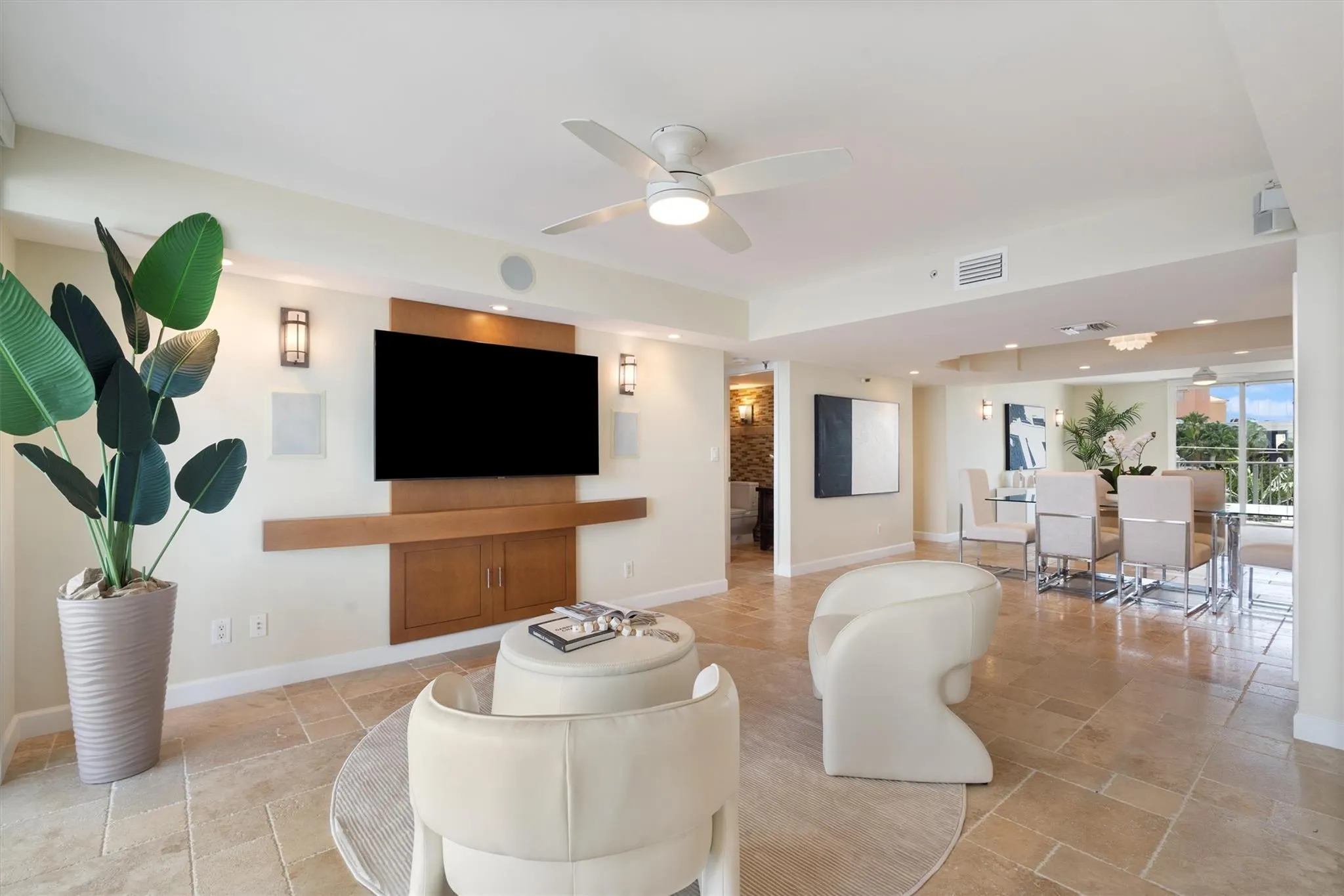 77 S Birch Rd, #5D