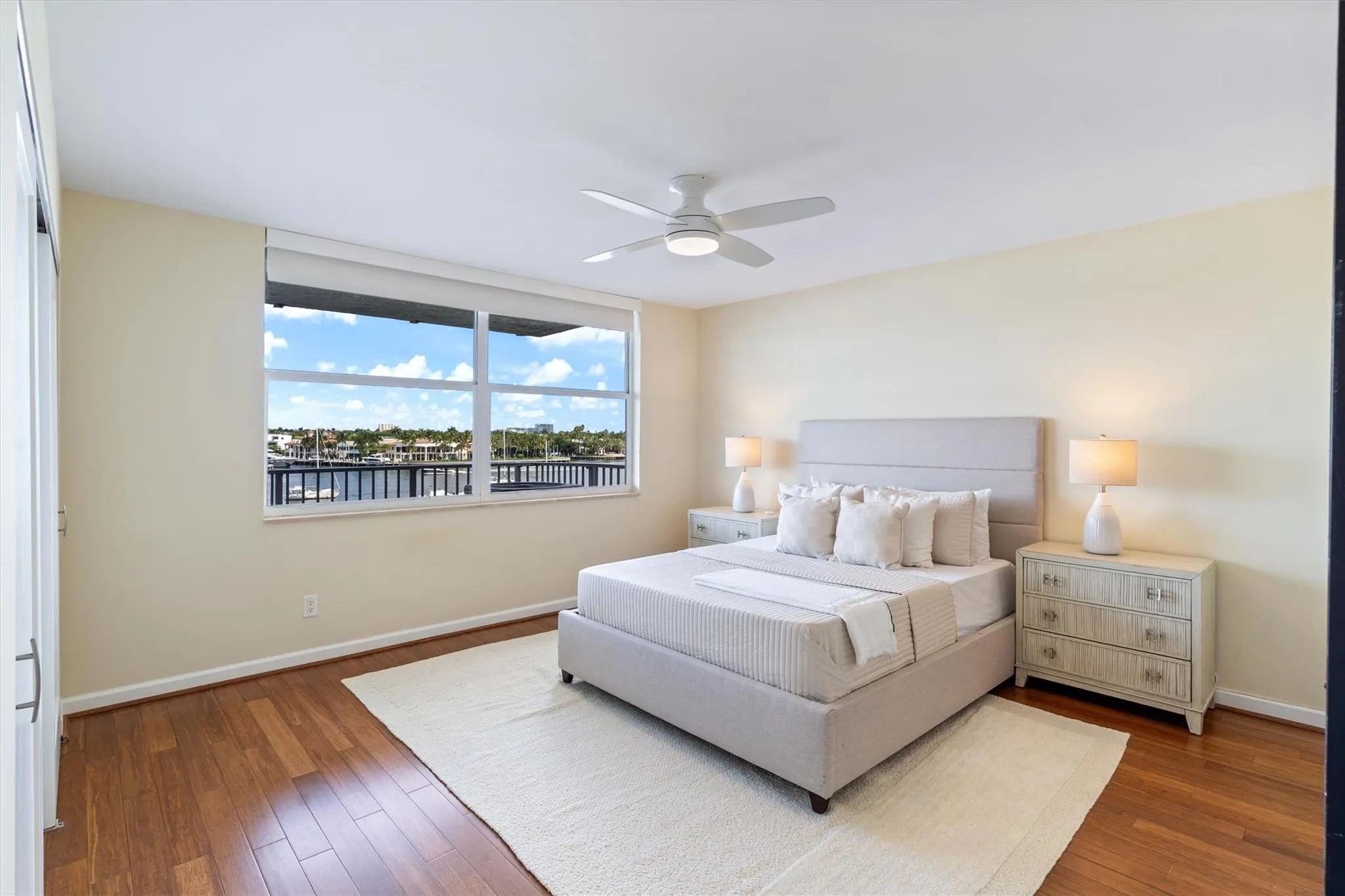 77 S Birch Rd, #5D