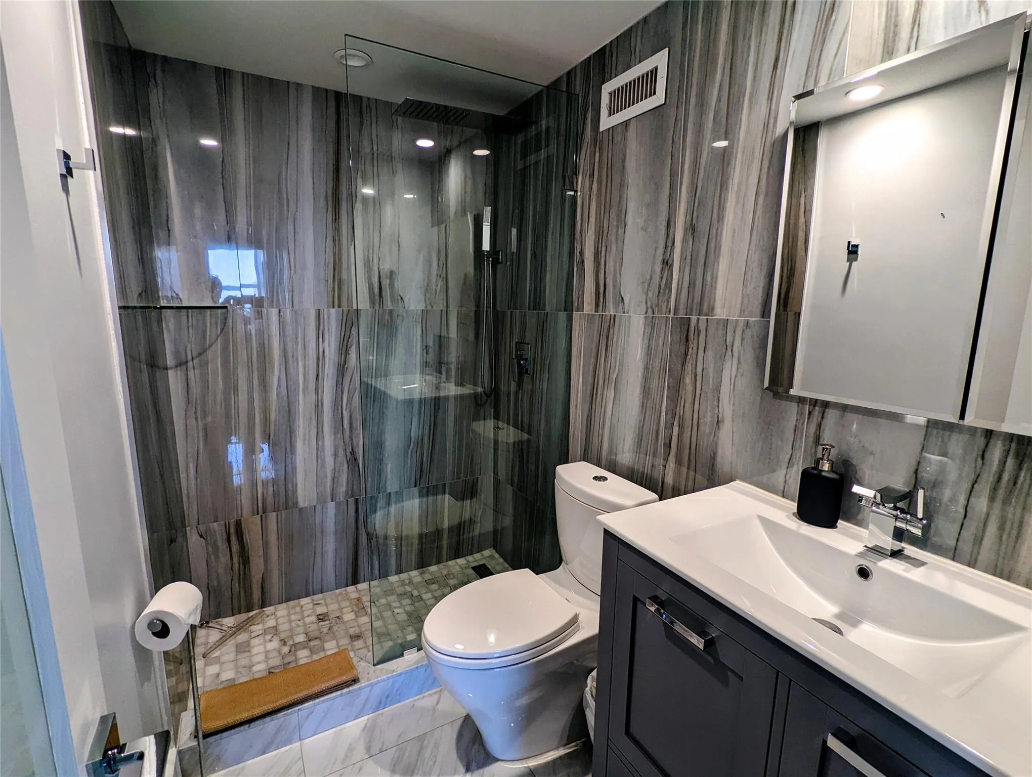 888 Intracoastal Dr, #10A