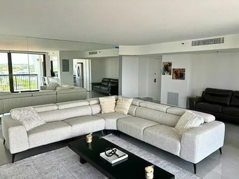 1361 S Ocean Blvd, #PHA7