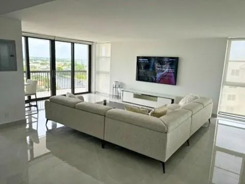 1361 S Ocean Blvd, #PHA7