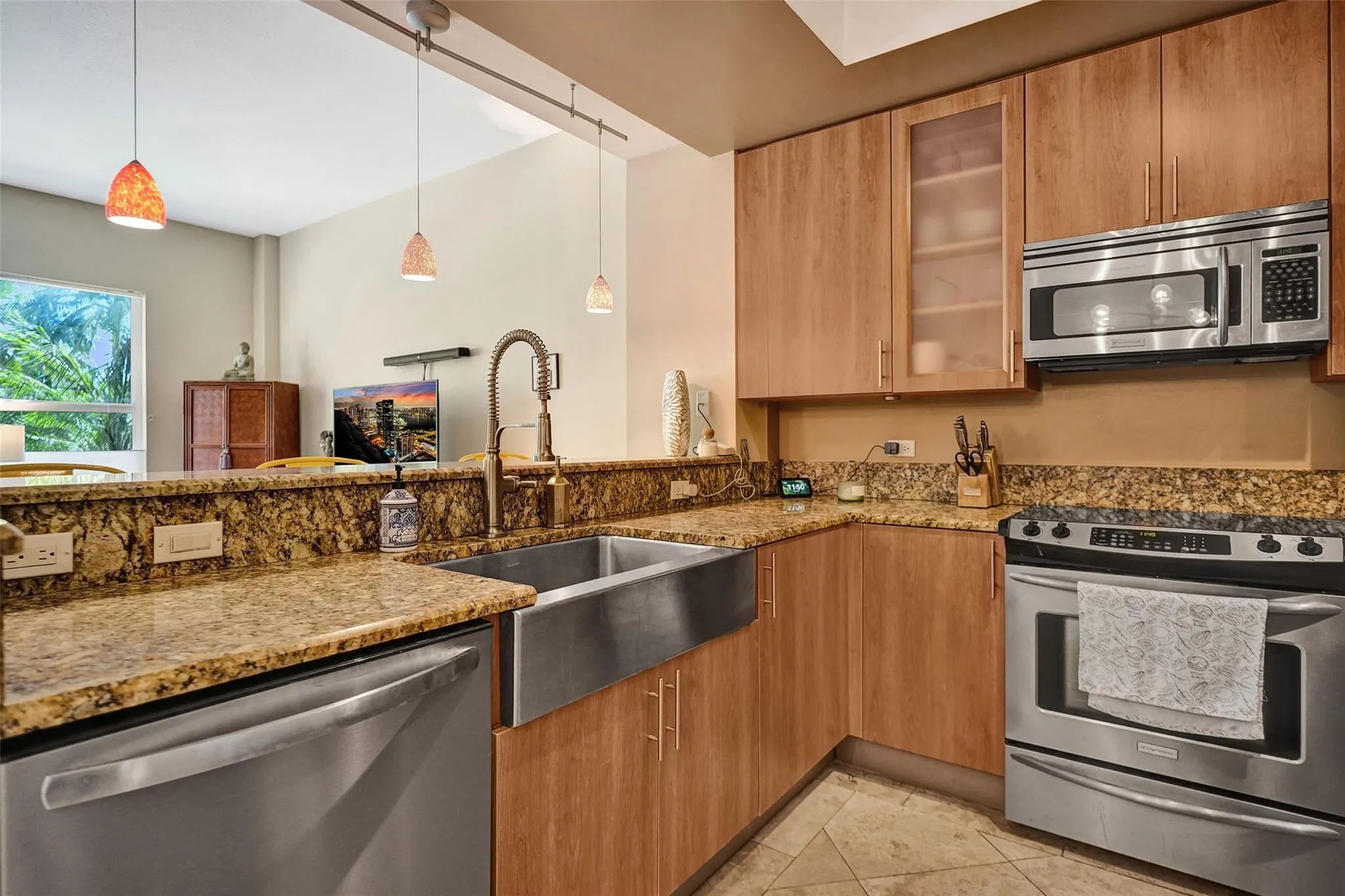 2601 NE 14th Ave, #104