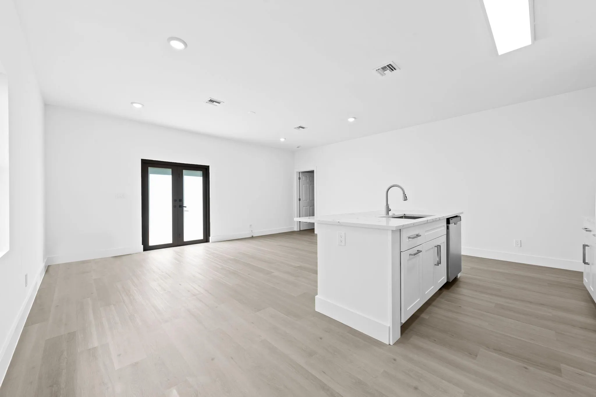 2810 NW 7th Street