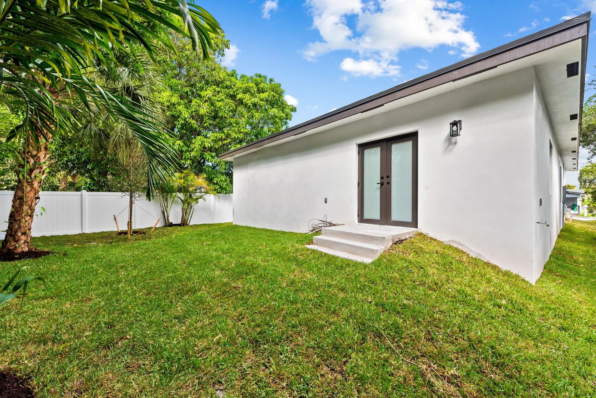 2810 NW 7th Street