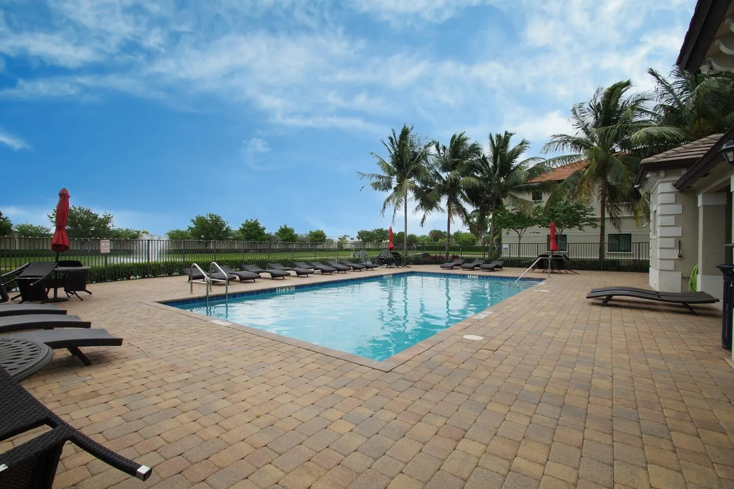 4214 N Dixie Hwy, #50