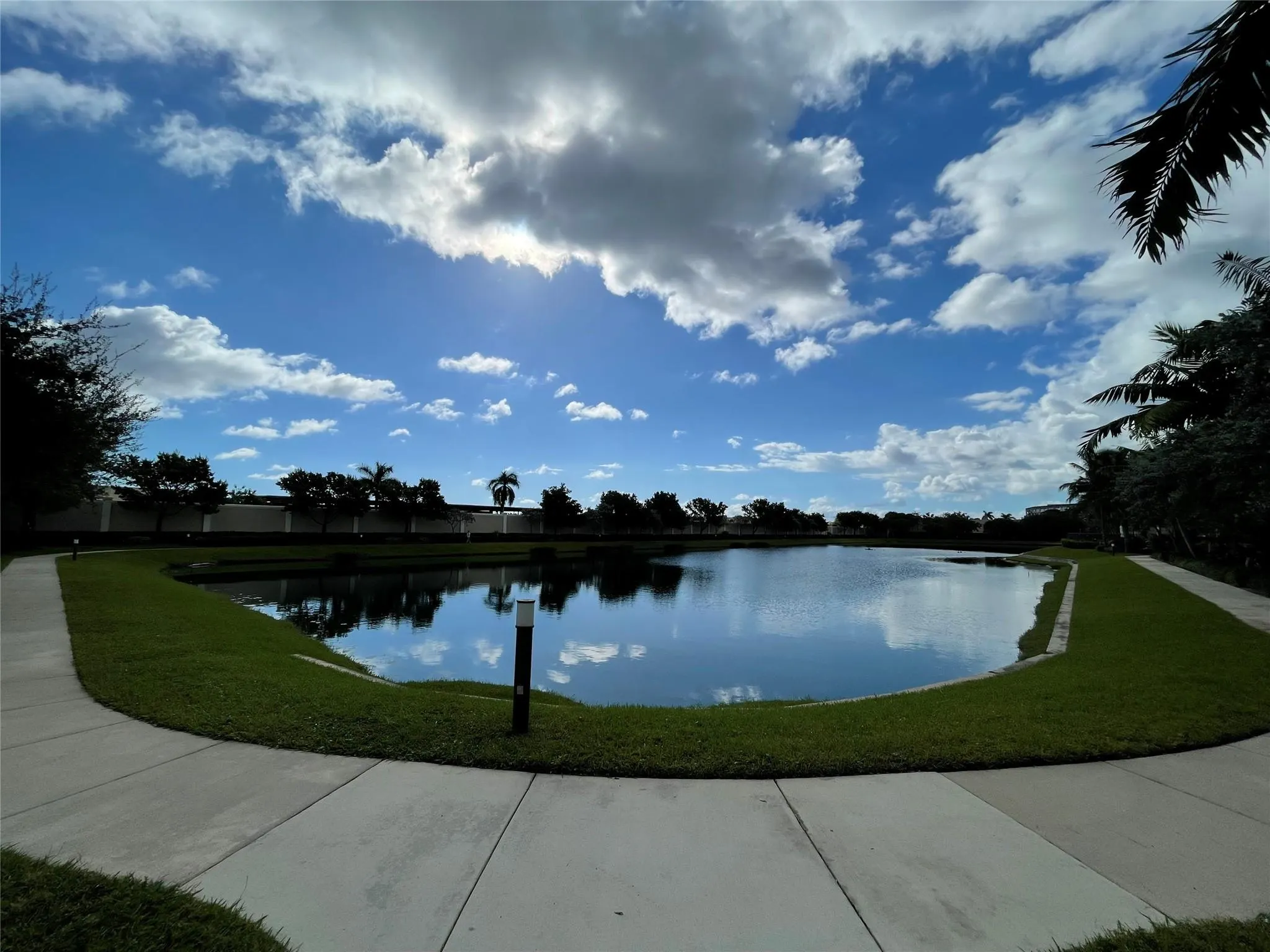 4214 N Dixie Hwy, #50