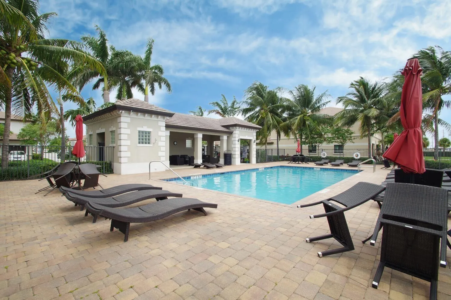4214 N Dixie Hwy, #50