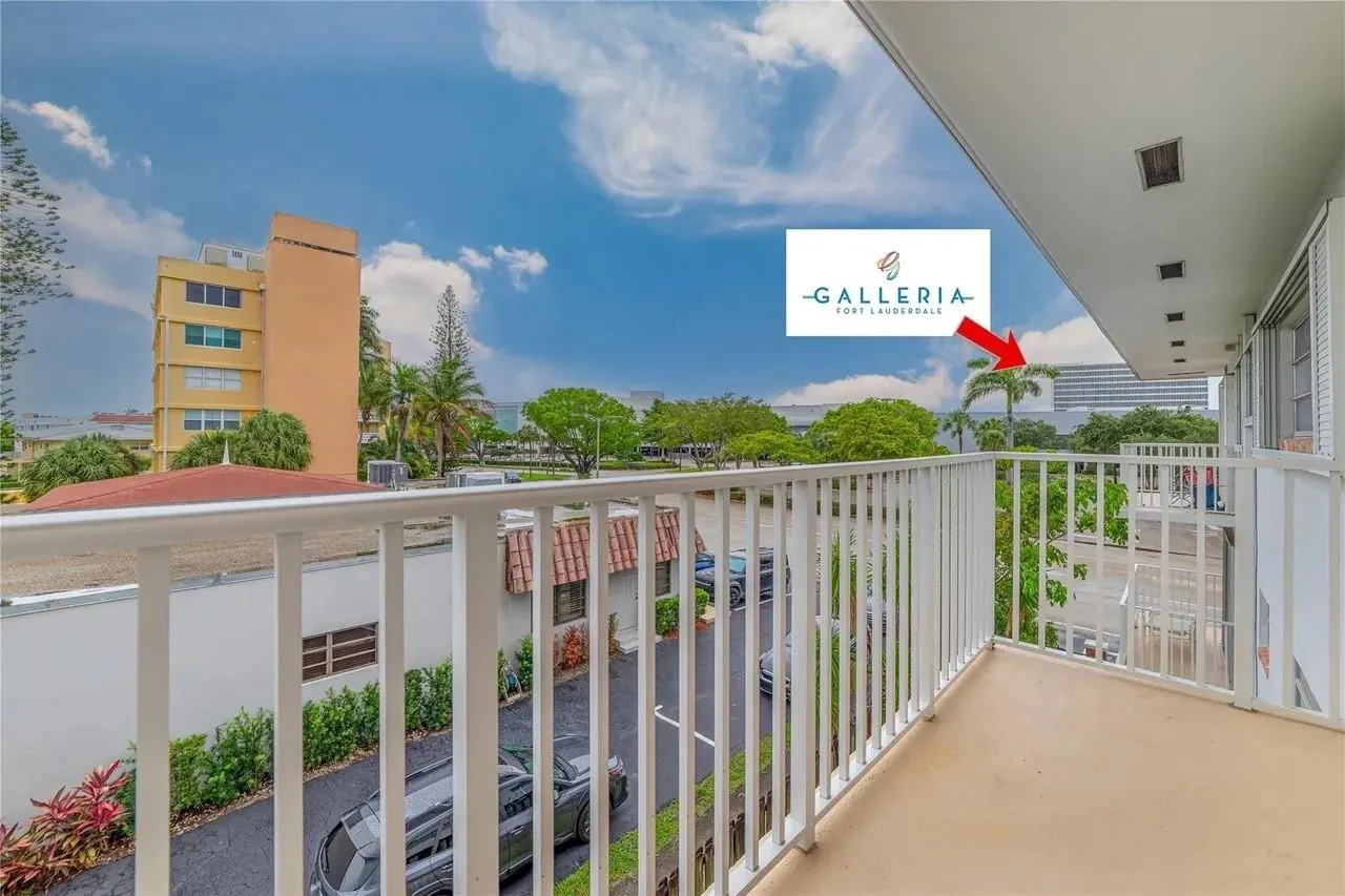2424 NE 9th St, #310